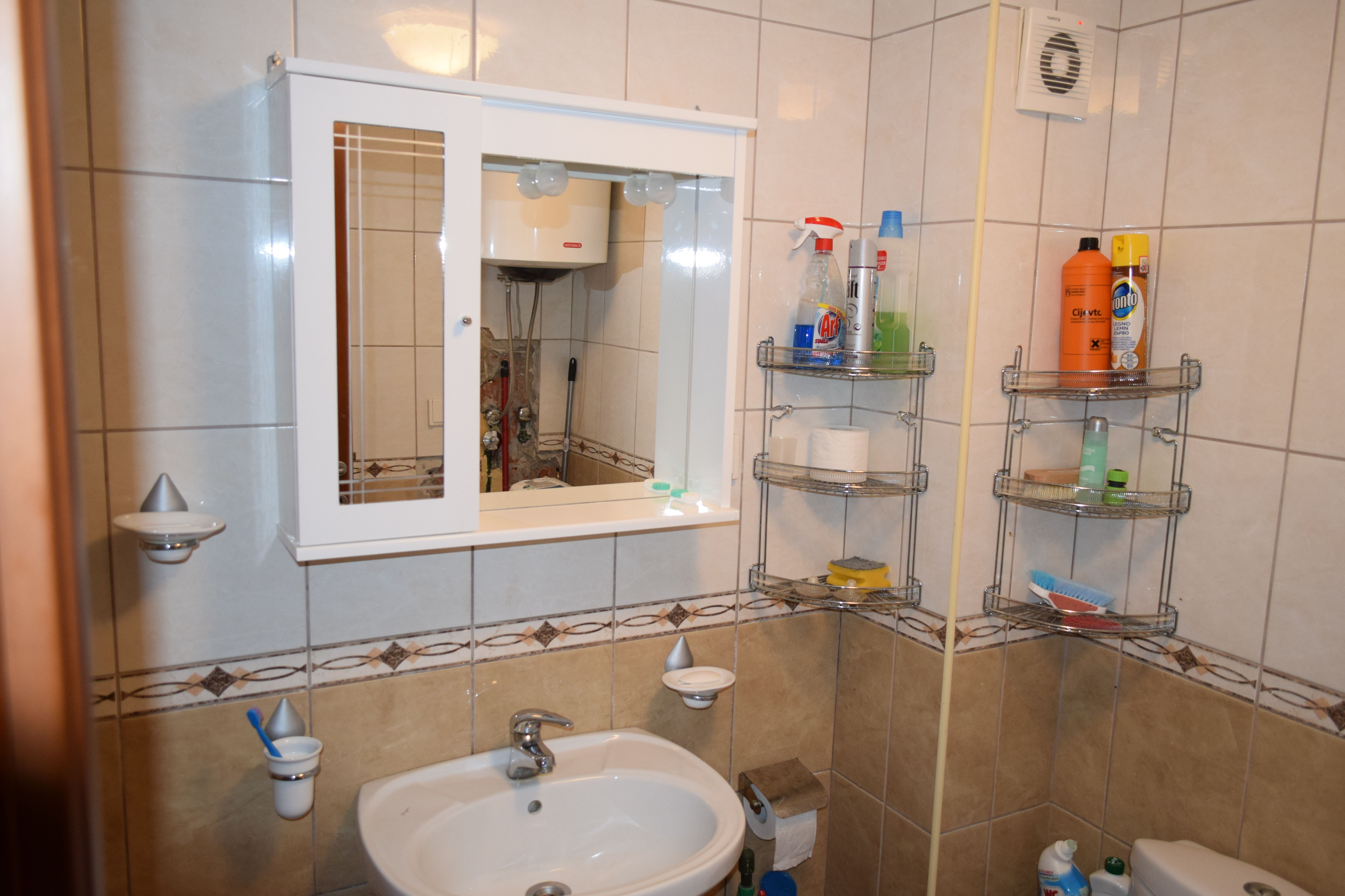 Trosoban stan 118m2 sa prelepim pogledom na more i grad,Vidikovac-Budva (GARAZNO MESTO UKLJUCENO U CENU) - Amfora Real Estate