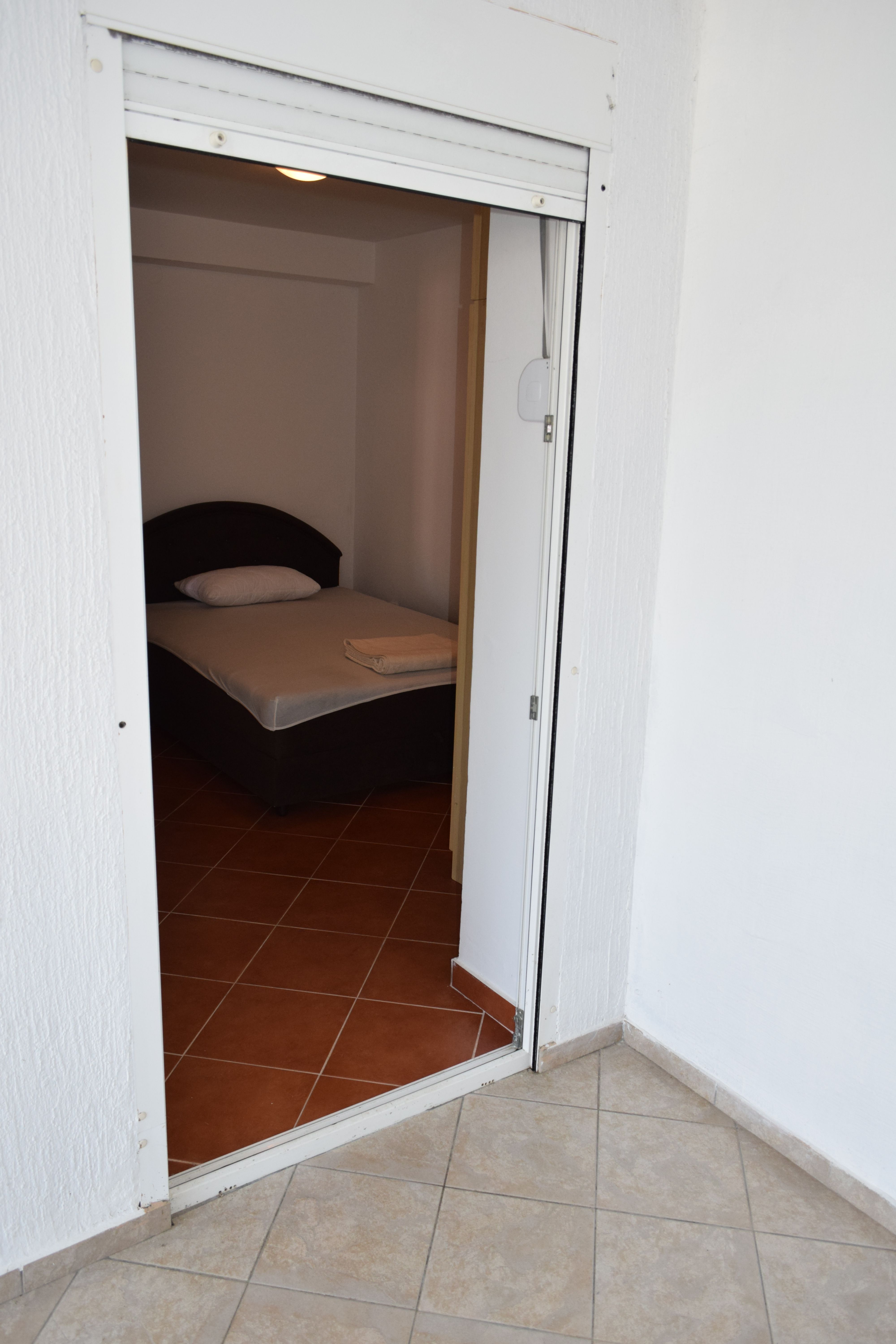 Trosoban stan 118m2 sa prelepim pogledom na more i grad,Vidikovac-Budva (GARAZNO MESTO UKLJUCENO U CENU) - Amfora Real Estate