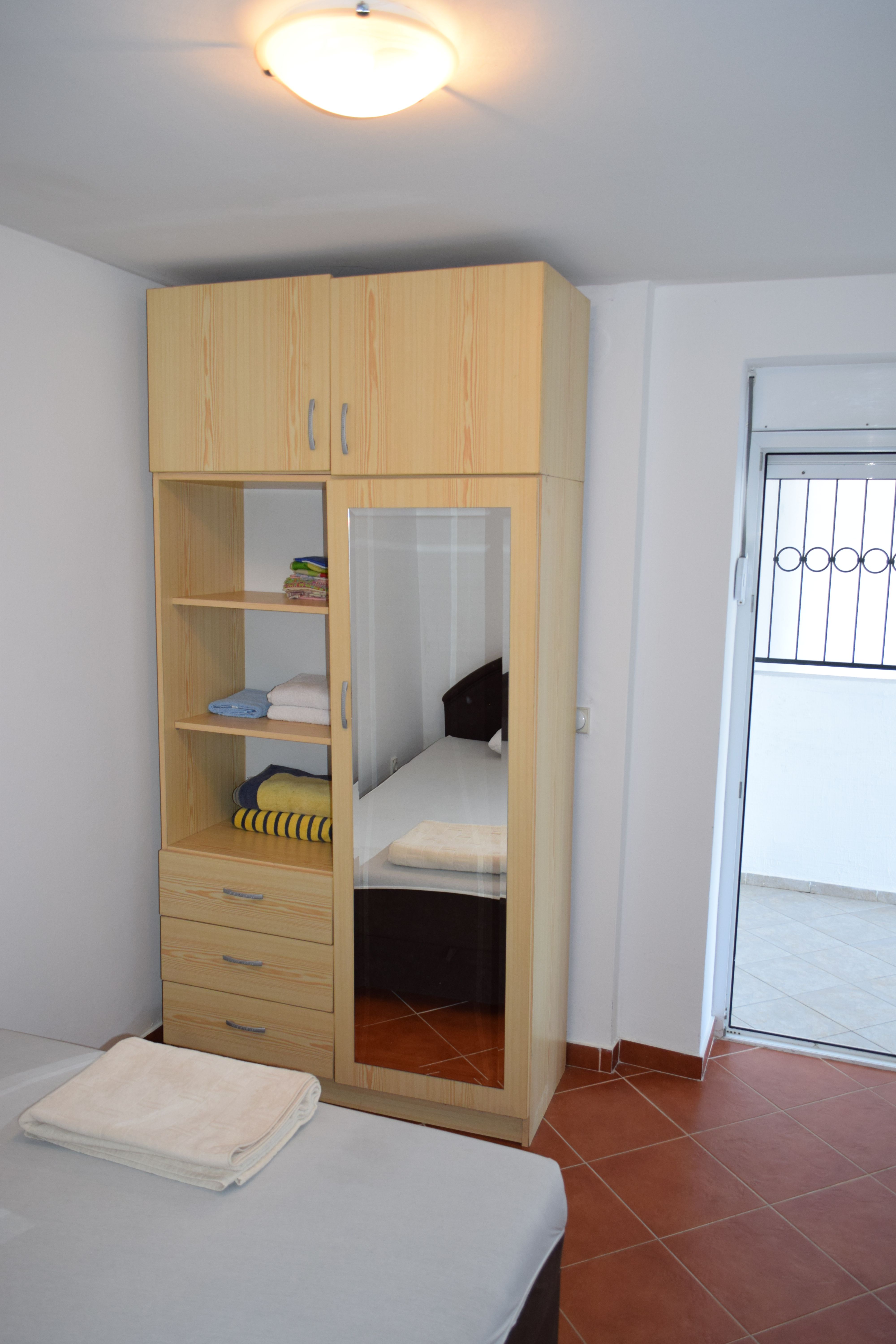 Trosoban stan 118m2 sa prelepim pogledom na more i grad,Vidikovac-Budva (GARAZNO MESTO UKLJUCENO U CENU) - Amfora Real Estate