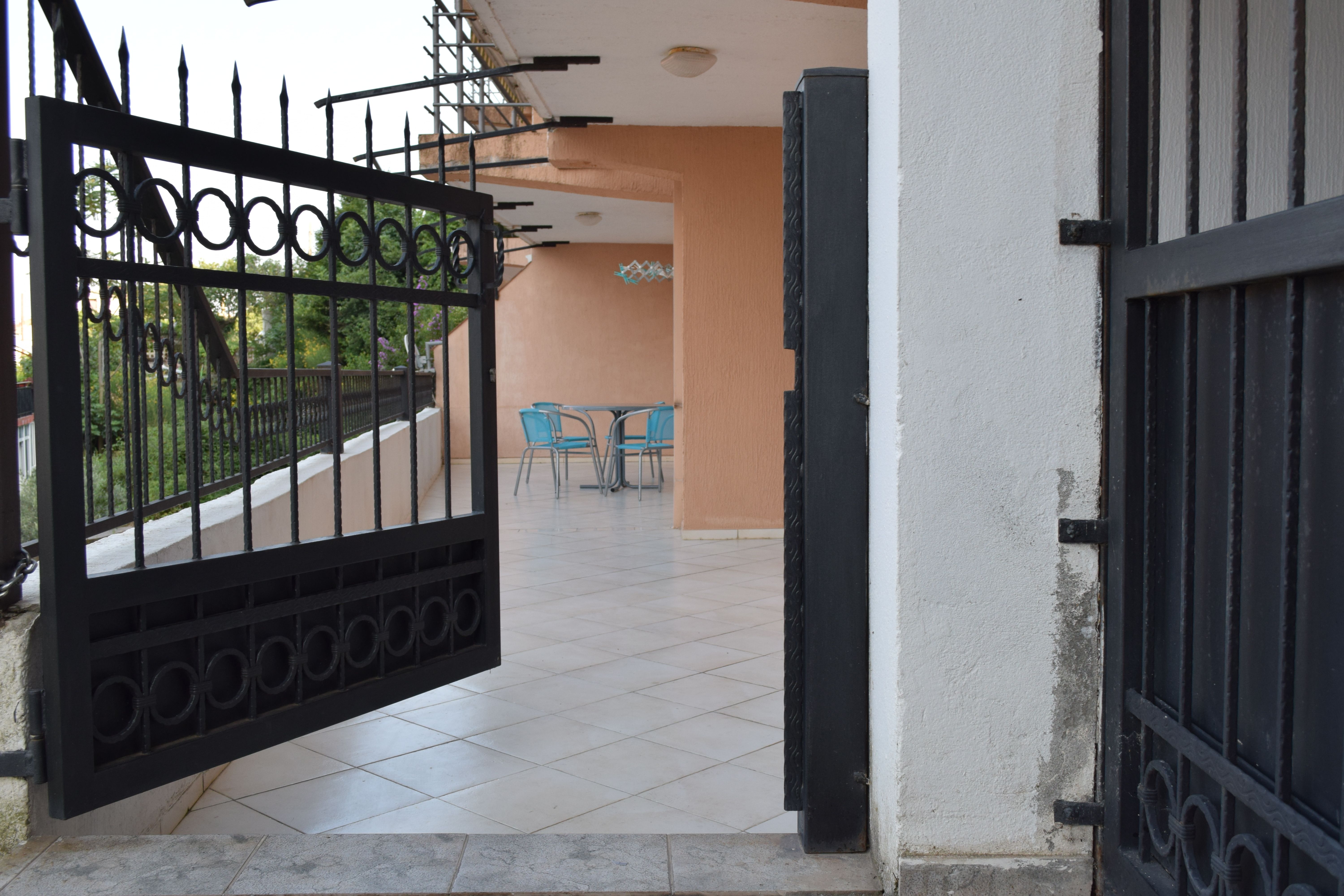 Trosoban stan 118m2 sa prelepim pogledom na more i grad,Vidikovac-Budva (GARAZNO MESTO UKLJUCENO U CENU) - Amfora Real Estate