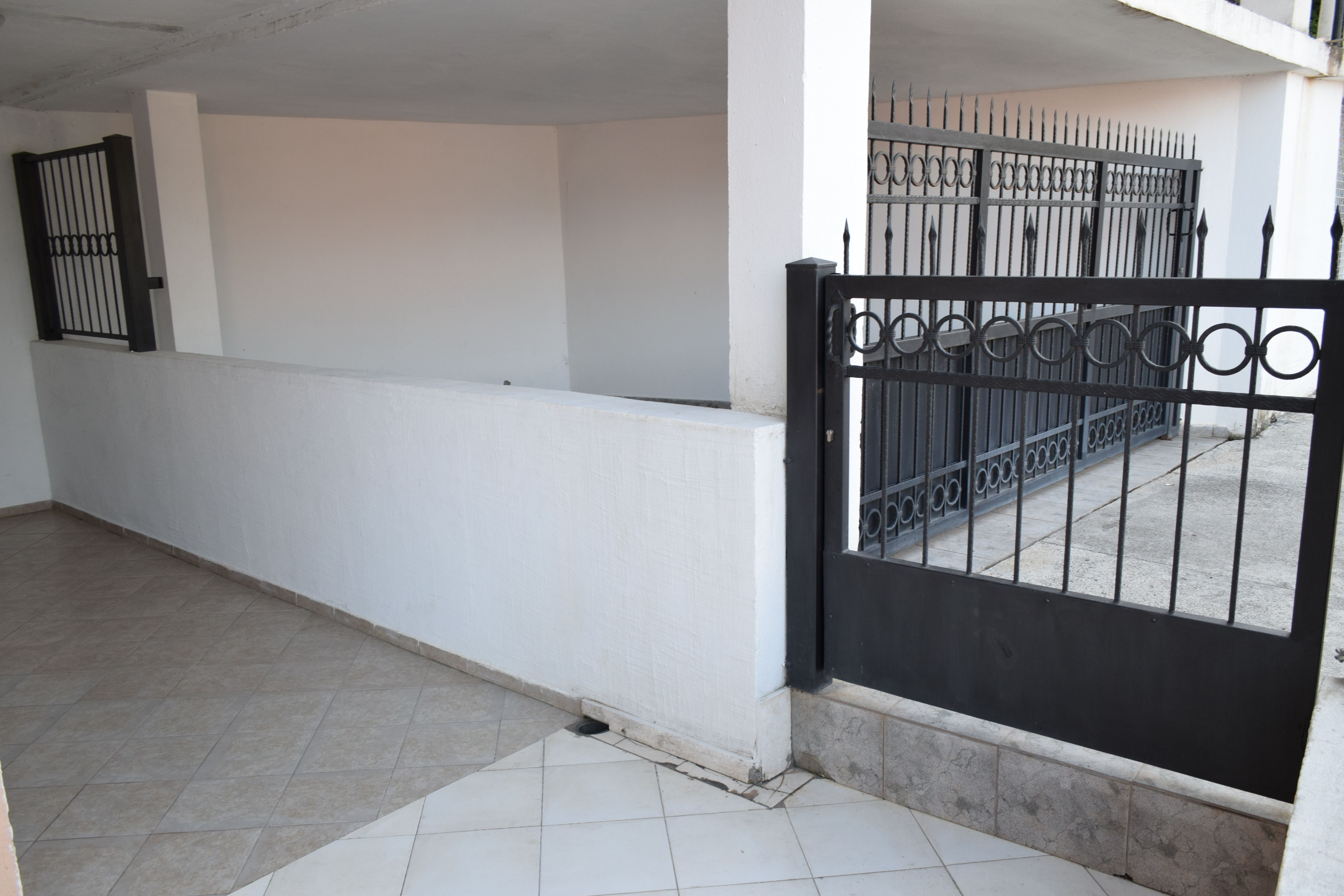 Trosoban stan 118m2 sa prelepim pogledom na more i grad,Vidikovac-Budva (GARAZNO MESTO UKLJUCENO U CENU) - Amfora Real Estate