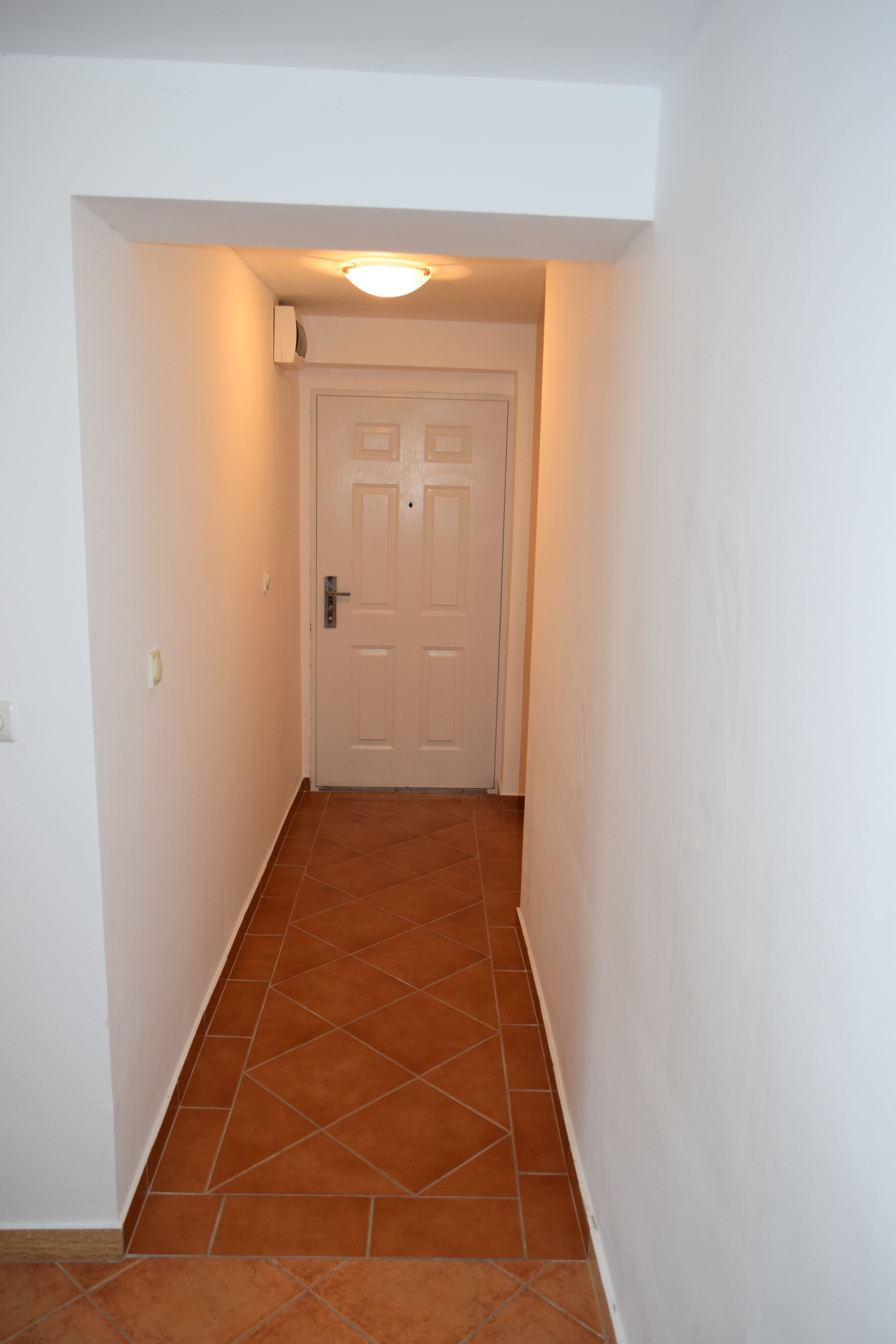 Trosoban stan 118m2 sa prelepim pogledom na more i grad,Vidikovac-Budva (GARAZNO MESTO UKLJUCENO U CENU) - Amfora Real Estate