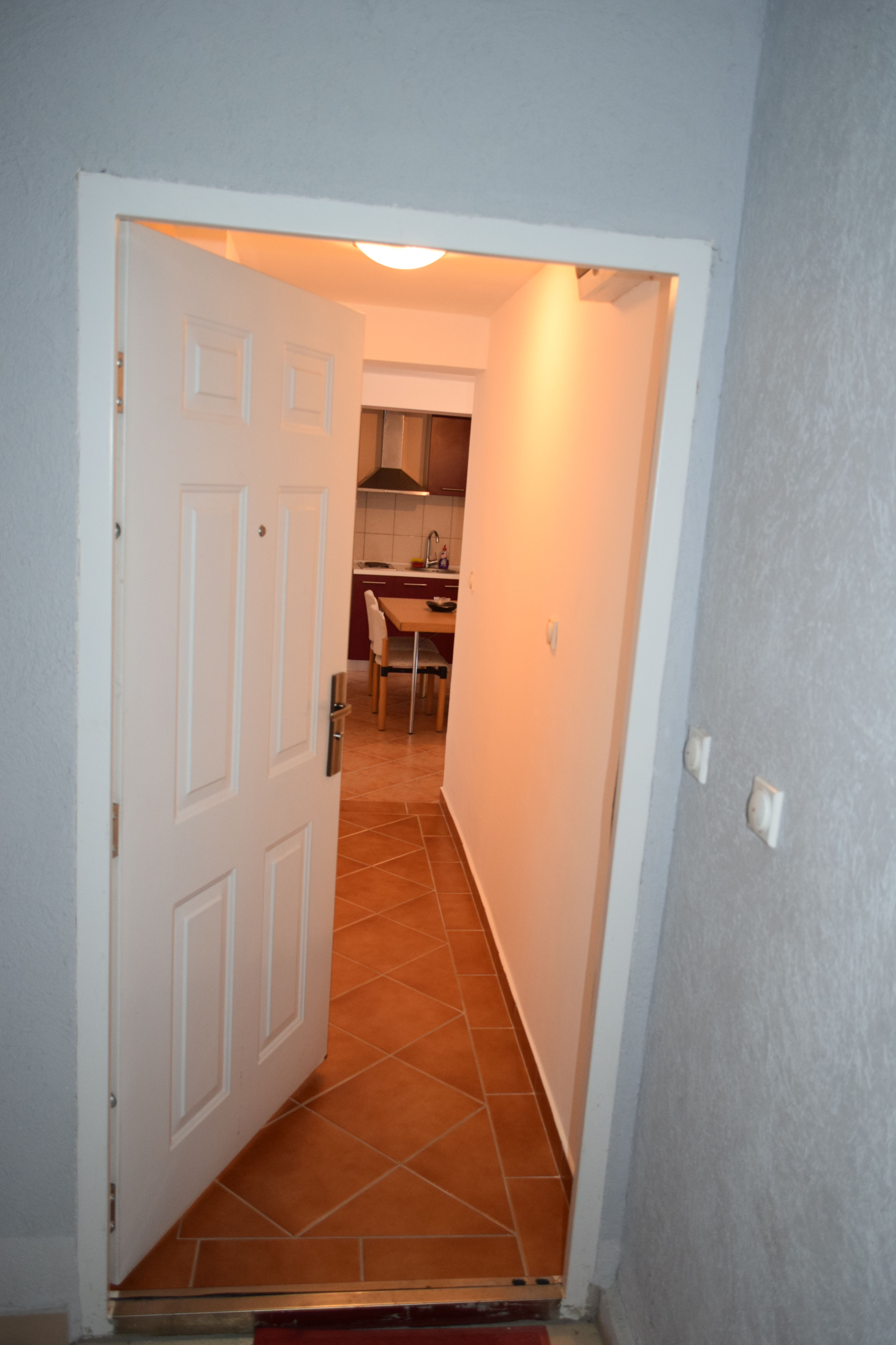 Trosoban stan 118m2 sa prelepim pogledom na more i grad,Vidikovac-Budva (GARAZNO MESTO UKLJUCENO U CENU) - Amfora Real Estate