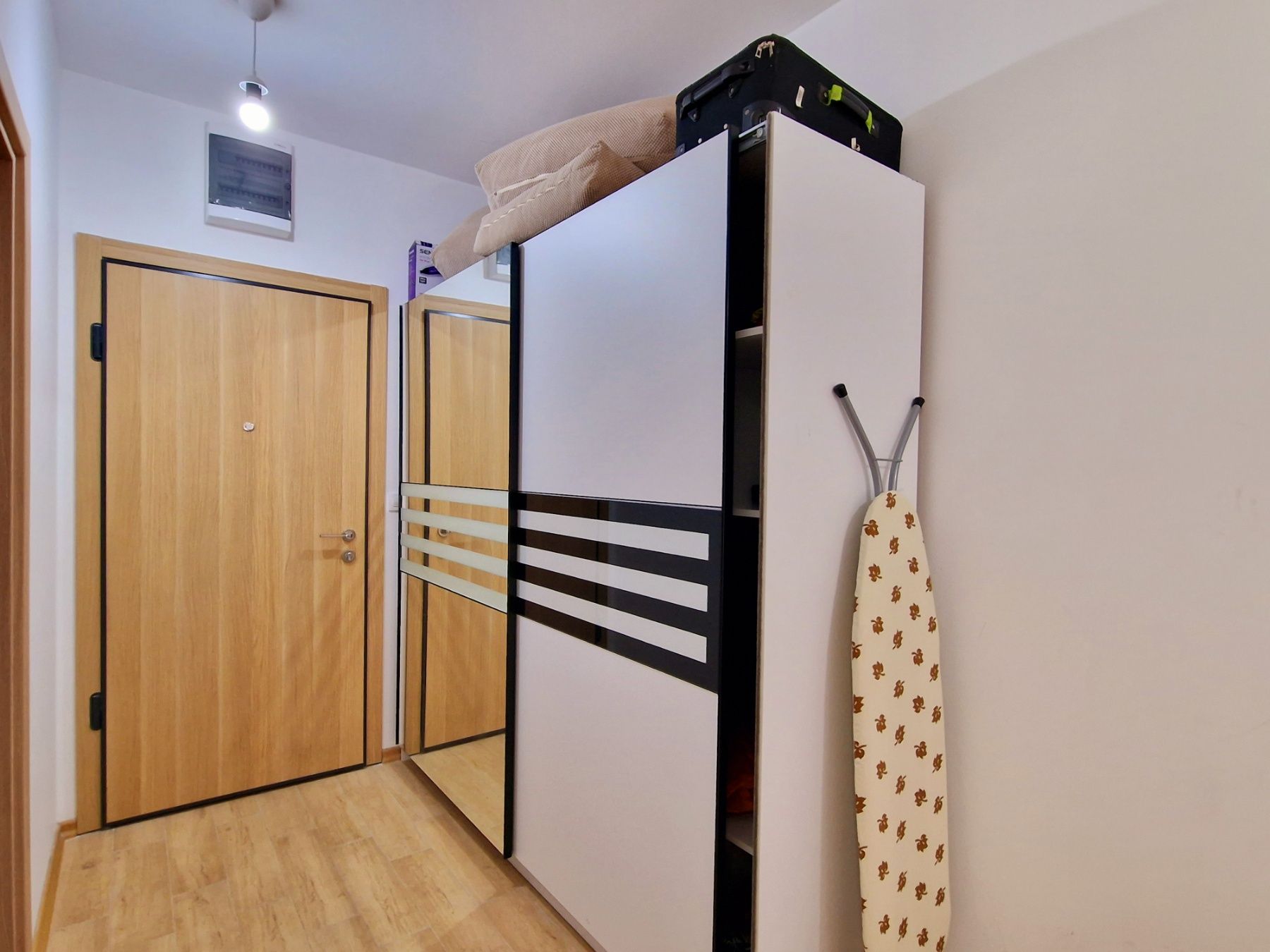 Moderno opremljena garsonjera 27m2 u kompleksu The Old Bakery u Budvi. - Amfora Real Estate