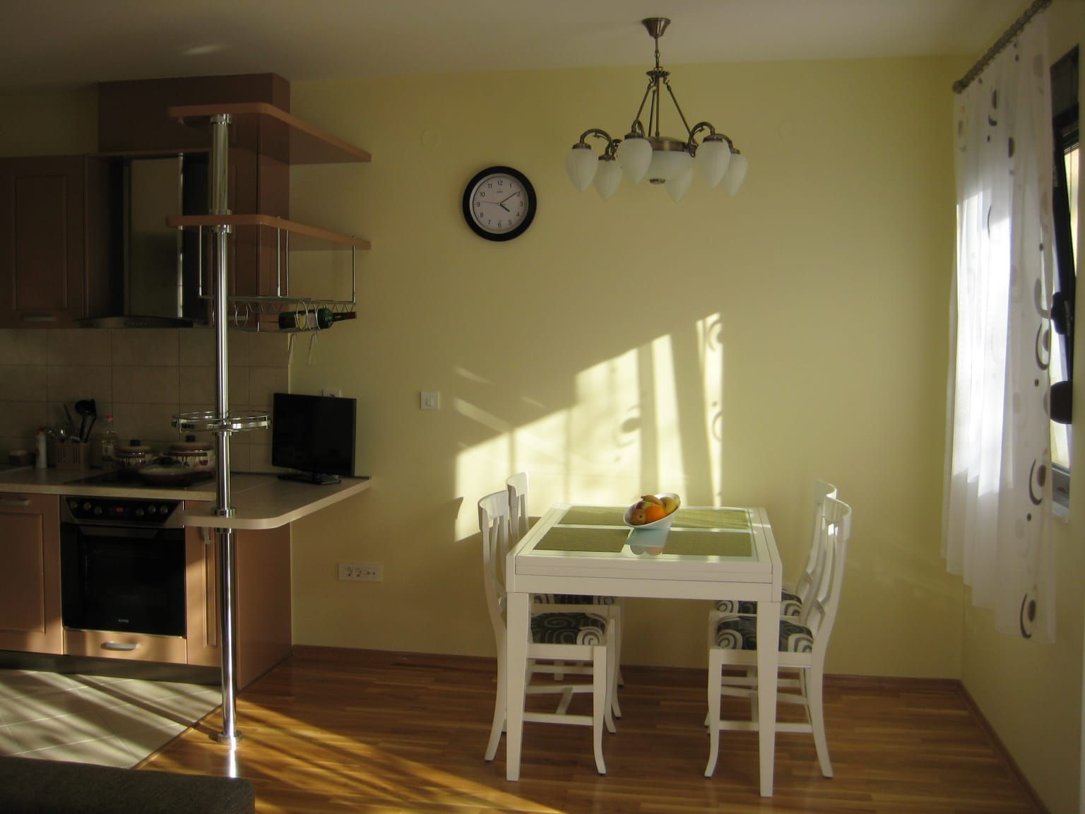 Dvosoban namesten stan 61m2 plus terasa,sa prelepim pogledom na more,Budva-Lazi. - Amfora Real Estate