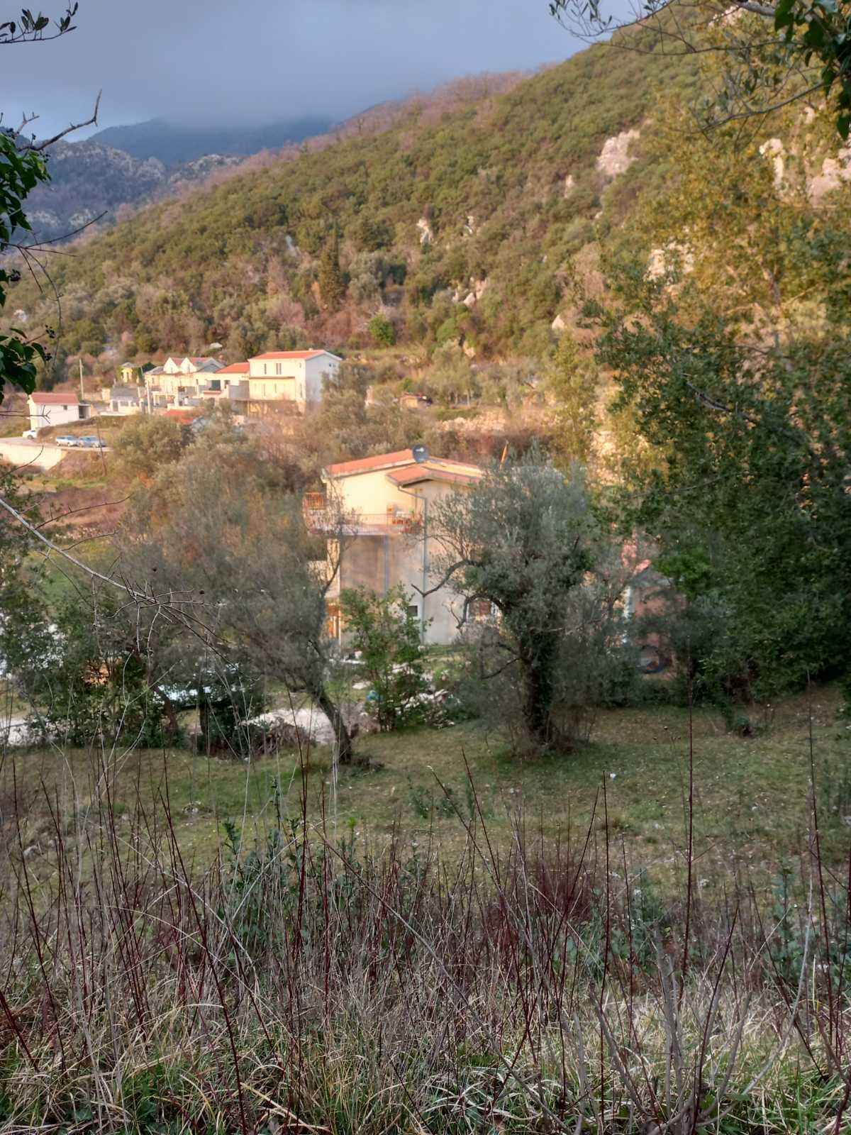 Prodaja,Naljezici,Kotor-Plac 1300m² sa pogledom na zaliv - Amfora Real Estate