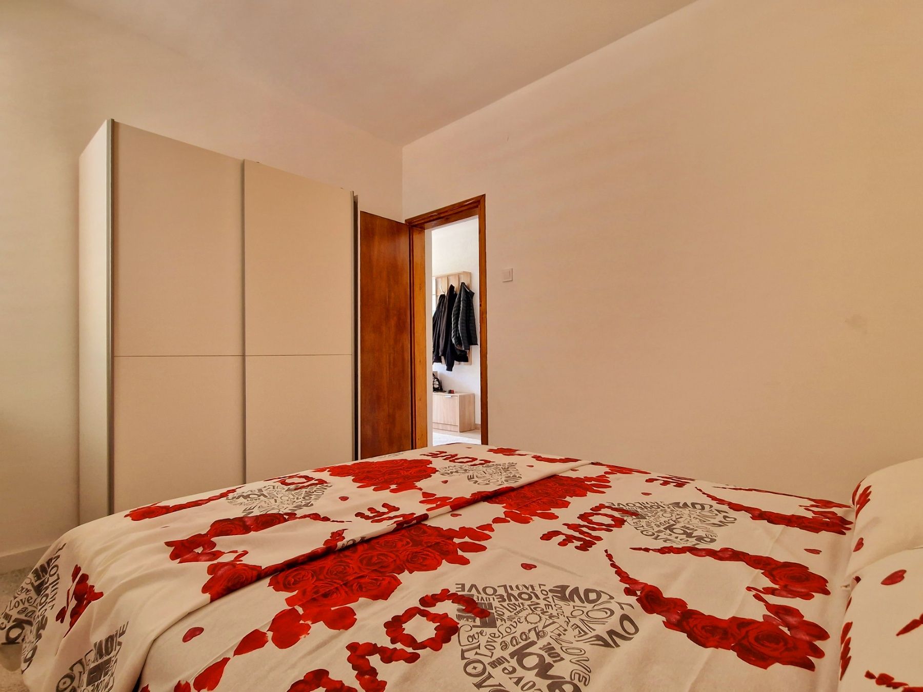 Kuća sa velikim placem i bazenom u netaknutoj prirodi Glavatskih Kućica, opština Kotor - Izdavanje na duzi period - Amfora Real Estate