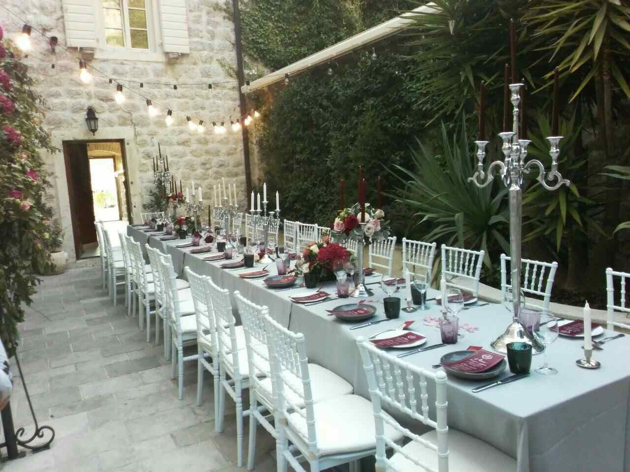 Ekskluzivna vila na prvoj liniji do mora u Ljutoj, Kotor - Kapacitet do 22 osobe, privatni bazen, vrhunski smeštaj - Amfora Real Estate