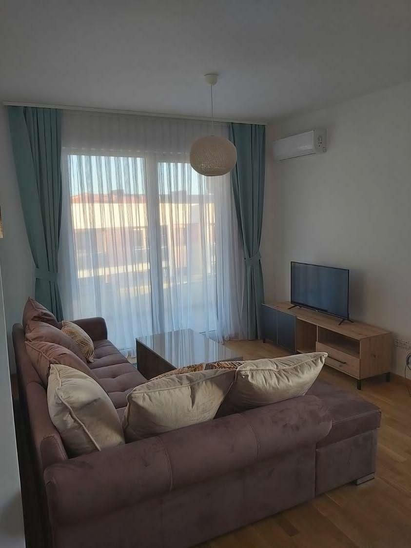 Moderno opremljen dvosoban stan 60m2 u novoj stambenoj zgradi sa fantastičnim pogledom na more,Becici - Amfora Real Estate