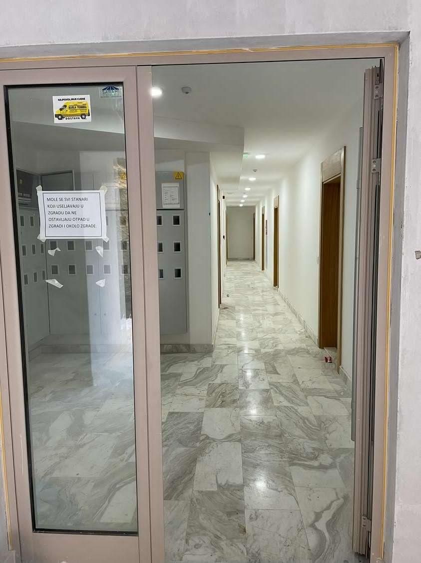 Moderno opremljen dvosoban stan 60m2 u novoj stambenoj zgradi sa fantastičnim pogledom na more,Becici - Amfora Real Estate