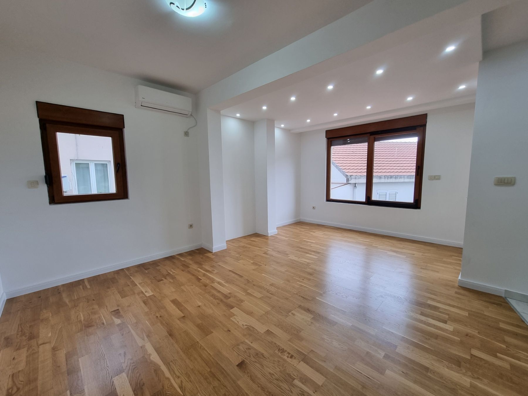 amforaproperty.com/Nov jednosoban stan 65m2 u tihom delu Budve(Podmaine)