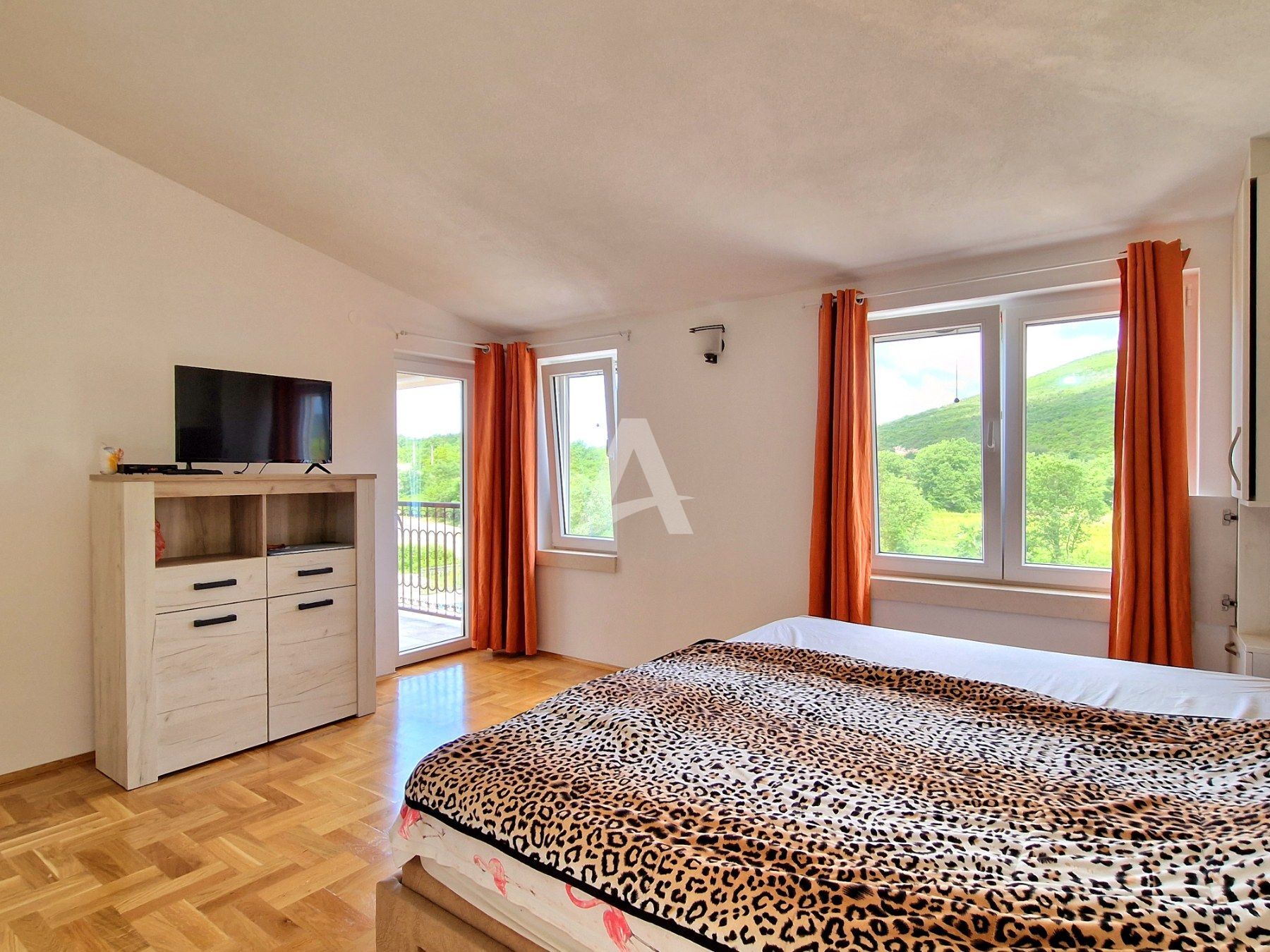 amforaproperty.com/Ekskluzivna vila sa bazenom u Zagori, opština Kotor