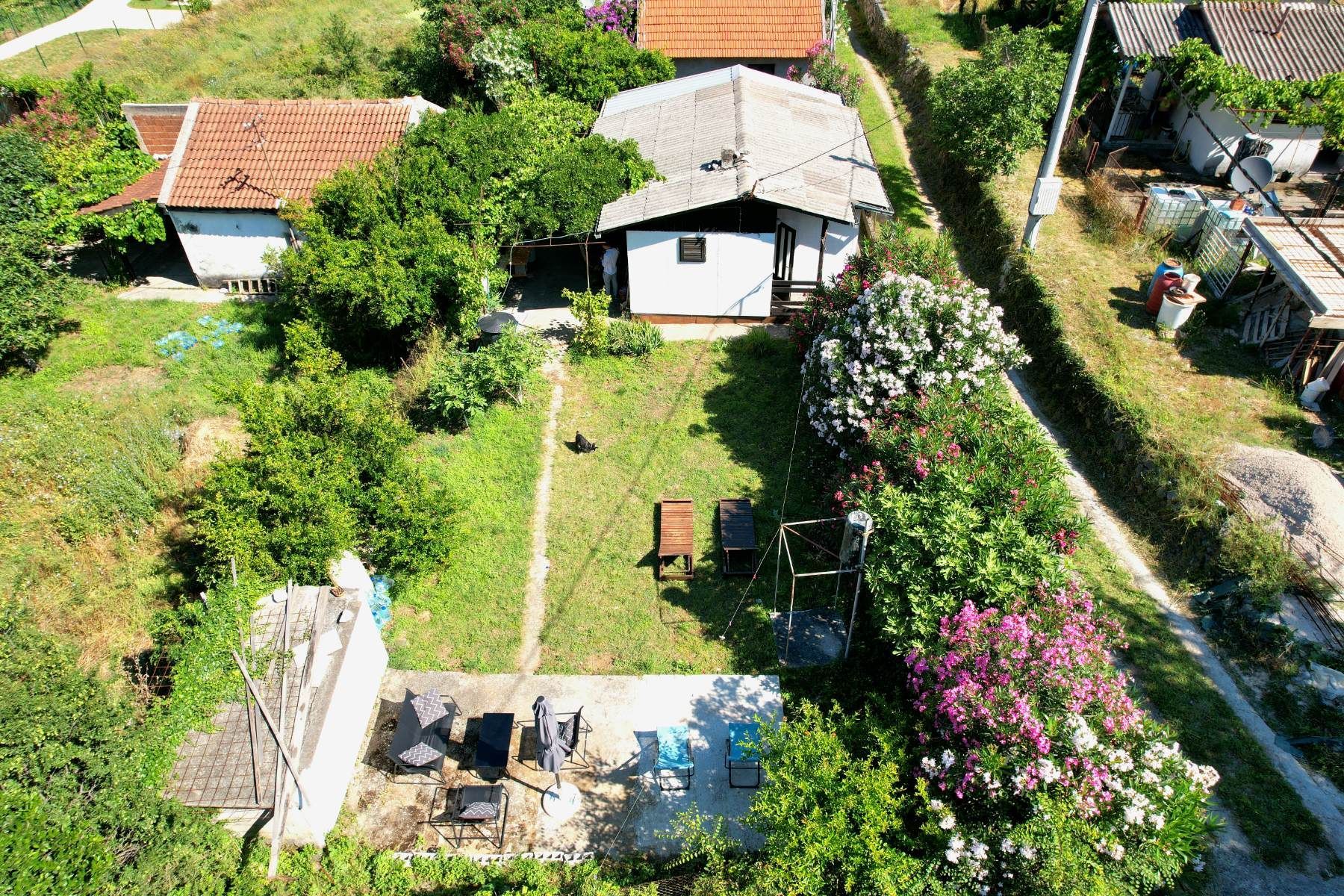 amforaproperty.com/Prodaja montažno-zidane kuće 70m2 sa placem od 330m2 u Đurmanima ,opstina Bar