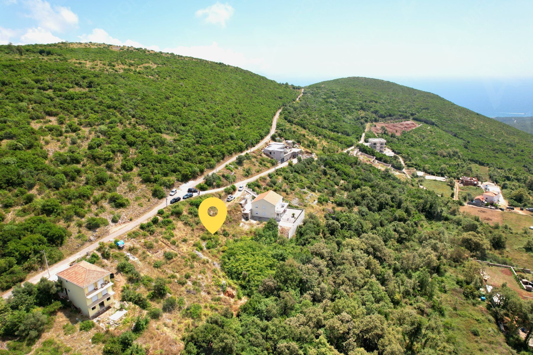 PROSTRAN PLAC SA POGLEDOM NA MORE U VIŠNJEVU, KOTORSKA OPŠTINA 1587M2 - Amfora Real Estate