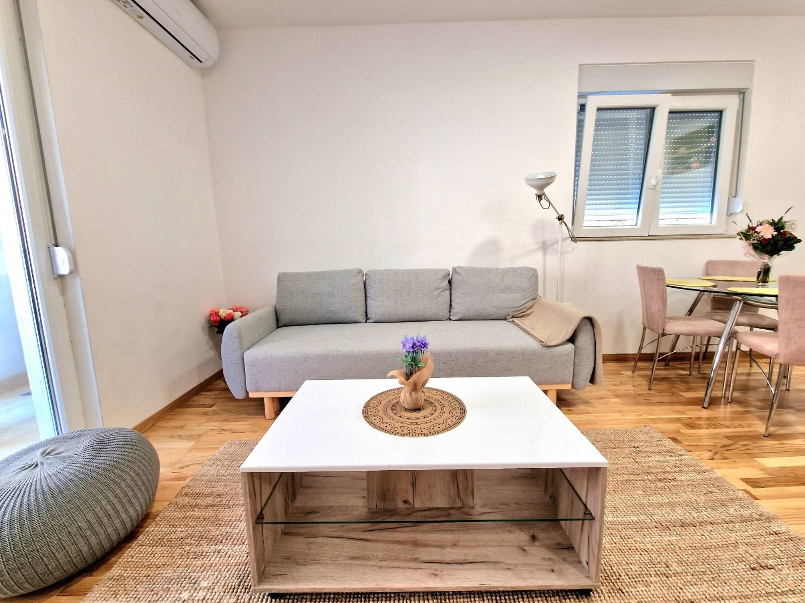amforaproperty.com/Nov potpuno opremljen jednosoban stan na atraktivnoj lokaciji,Becici (NA PERIOD OD 15.09.2023 DO 01.06.2024))