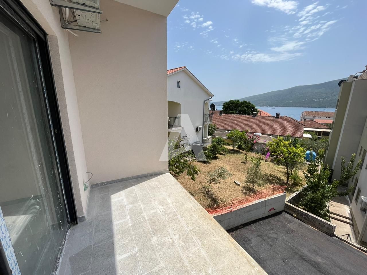 amforaproperty.com/NOV JEDNOSOBAN STAN 46M2 SA POGLEDOM NA MORE DJENOVICI, HERCEG NOVI