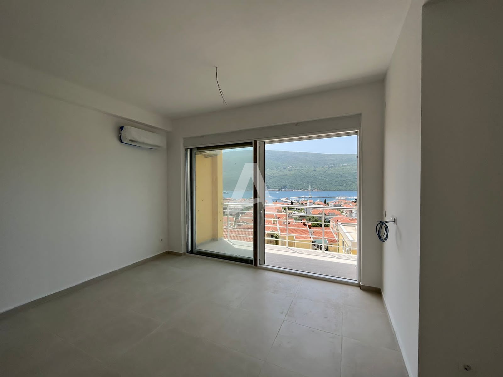 amforaproperty.com/NOV JEDNOSOBAN STAN 47M2 SA POGLEDOM NA MORE DJENOVICI, HERCEG NOVI