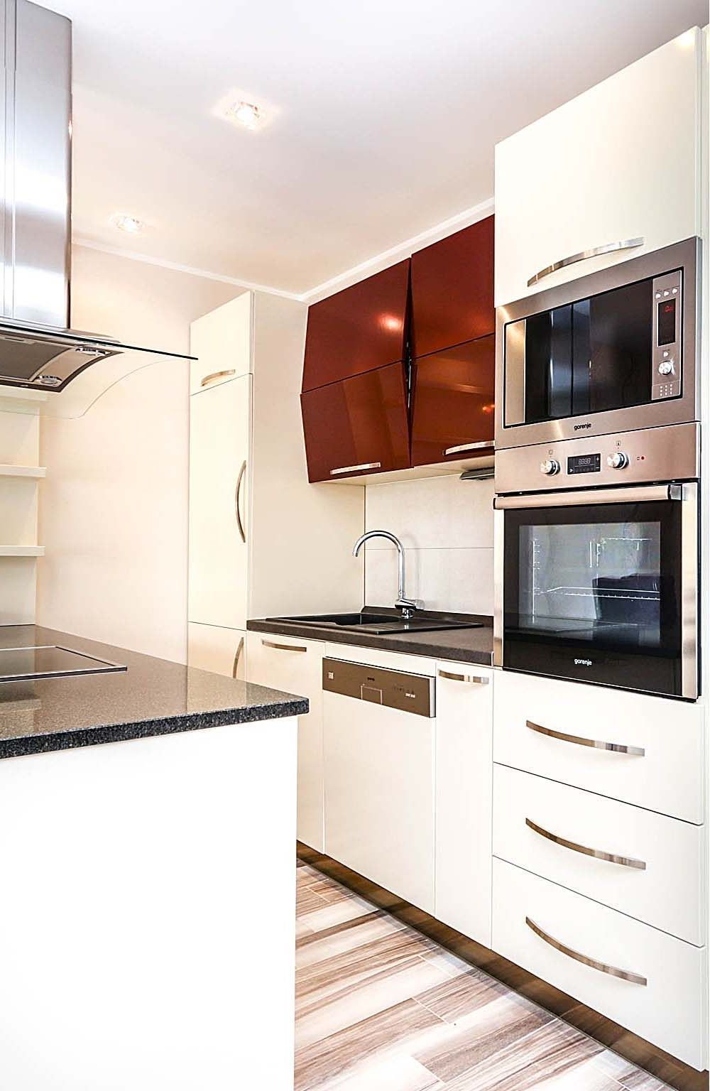amforaproperty.com/LUKSUZNO OPREMLJEN DVOSOBAN STAN 84M2 U BECICIMA