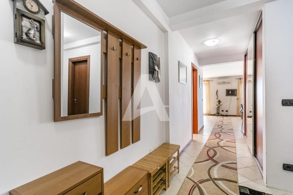 amforaproperty.com/LUKSUZAN TROSOBAN STAN 150M2 NA PRVOJ LINIJI DO MORA,RAFAILOVICI