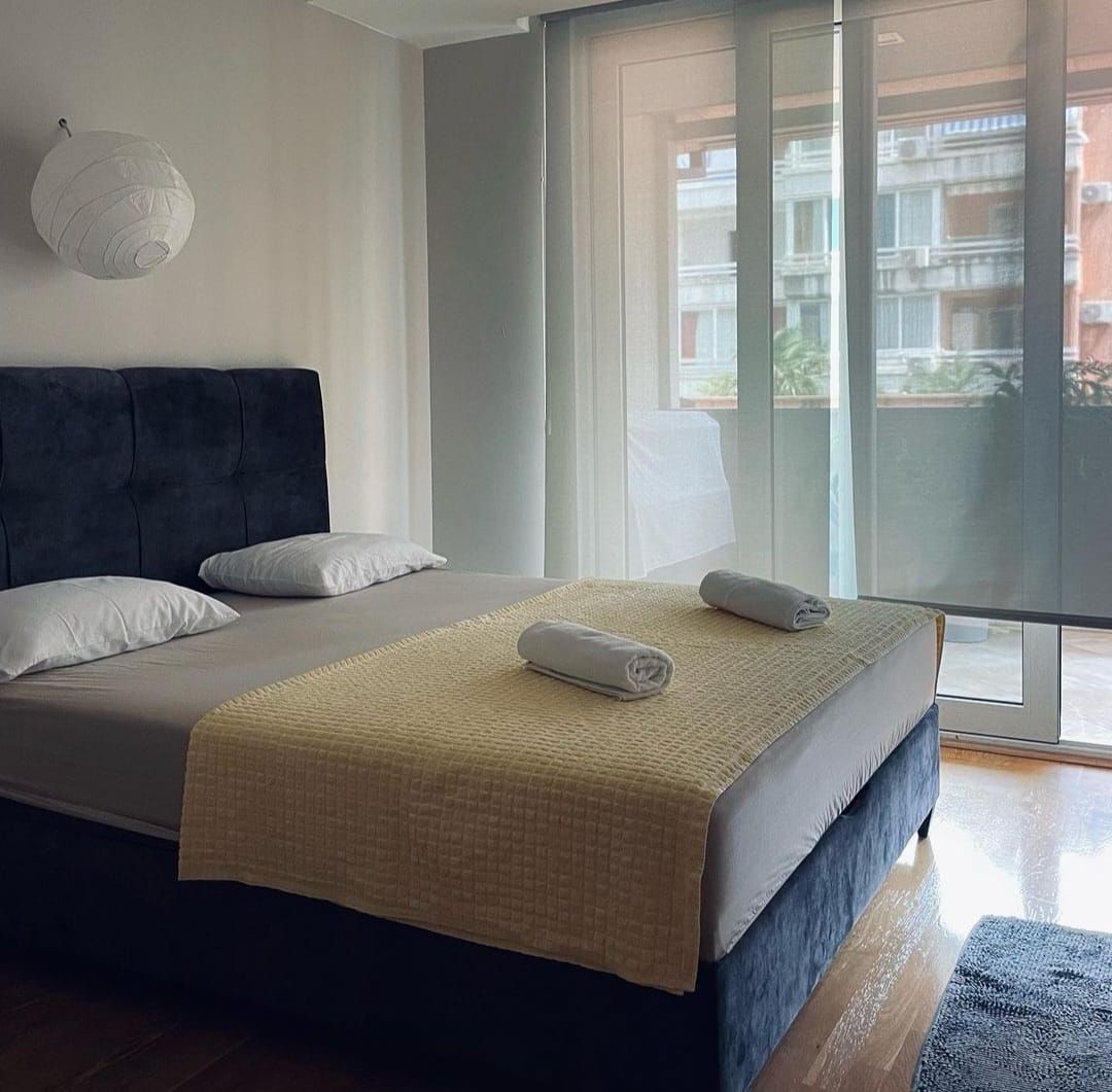 amforaproperty.com/Dvosoban stan 81m2 na fantasticnoj lokaciji,zgrada Nivel ,Budva-Centar (NA DUZI VREMENSKI PERIOD)