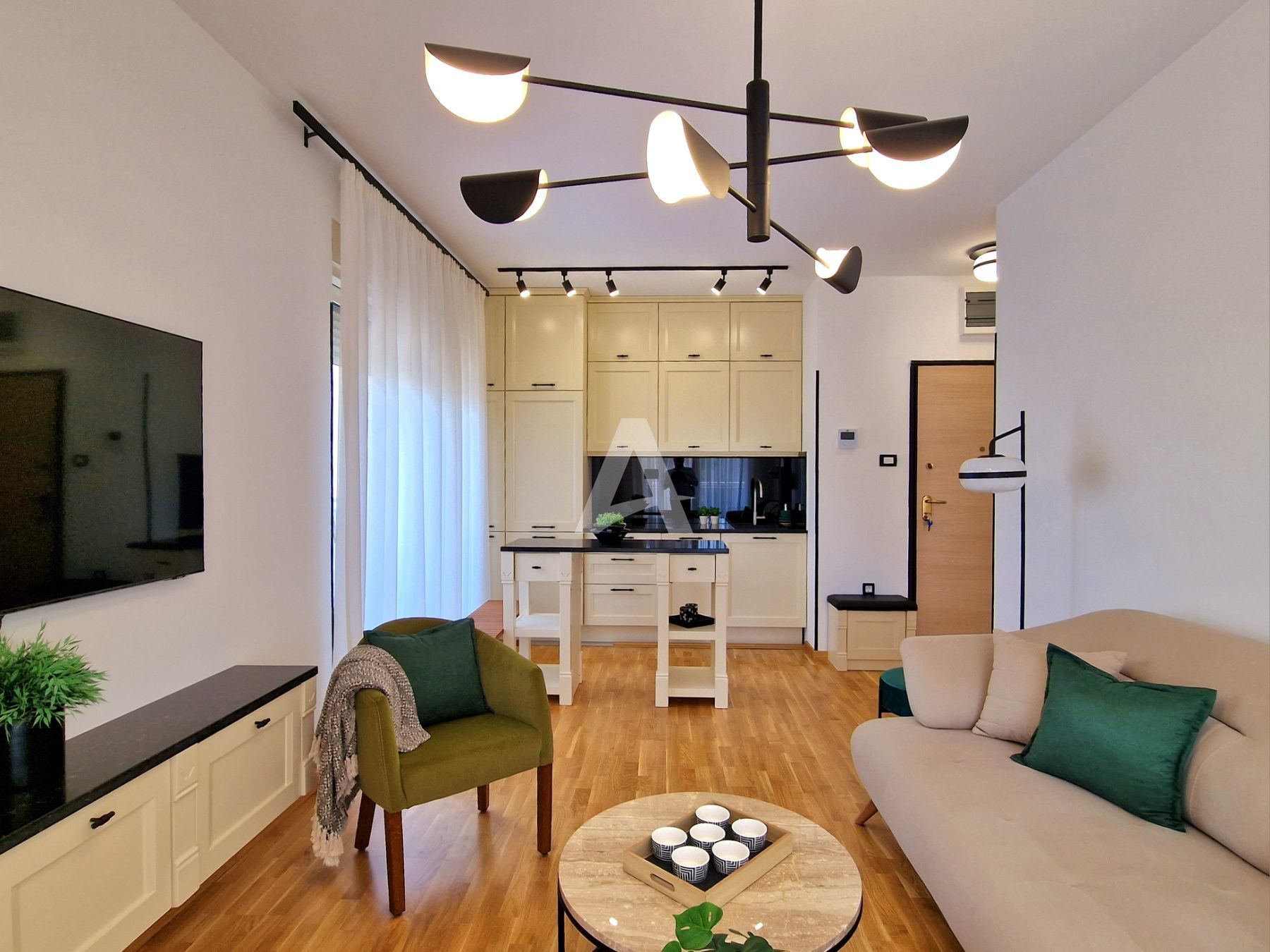 amforaproperty.com/Nov,luksuzno opremljen jednosoban stan 41m2 na atraktivnoj lokaciji u Budvi
