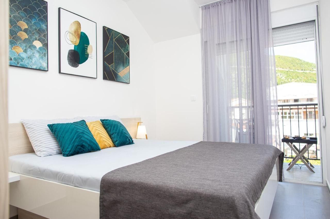 amforaproperty.com/Jednosoban lepo opremljen stan sa garaznim mestom u Budvi (Na period od 01.10 do 01.06.2025)