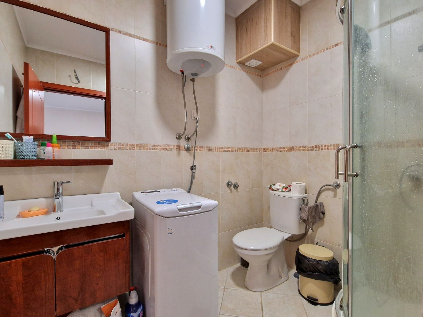 amforaproperty.com/Jednosoban moderno opremljen stan u stambeno-poslovnom objektu Paradiso - BECICI (NA DUZI PERIOD)