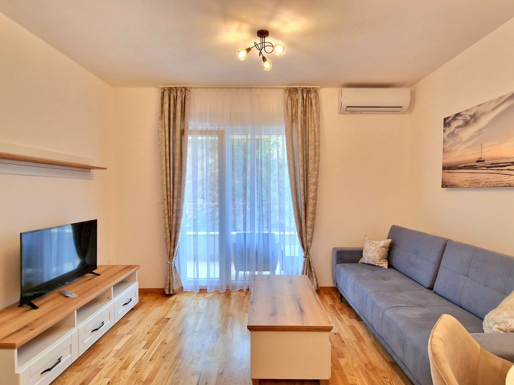 amforaproperty.com/JEDNOSOBAN LUKSUZNO OPREMLJEN STAN 43M2 SA POGLEDOM NA MORE NA ATRAKTIVNOJ LOKACIJI U BEČIĆIMA