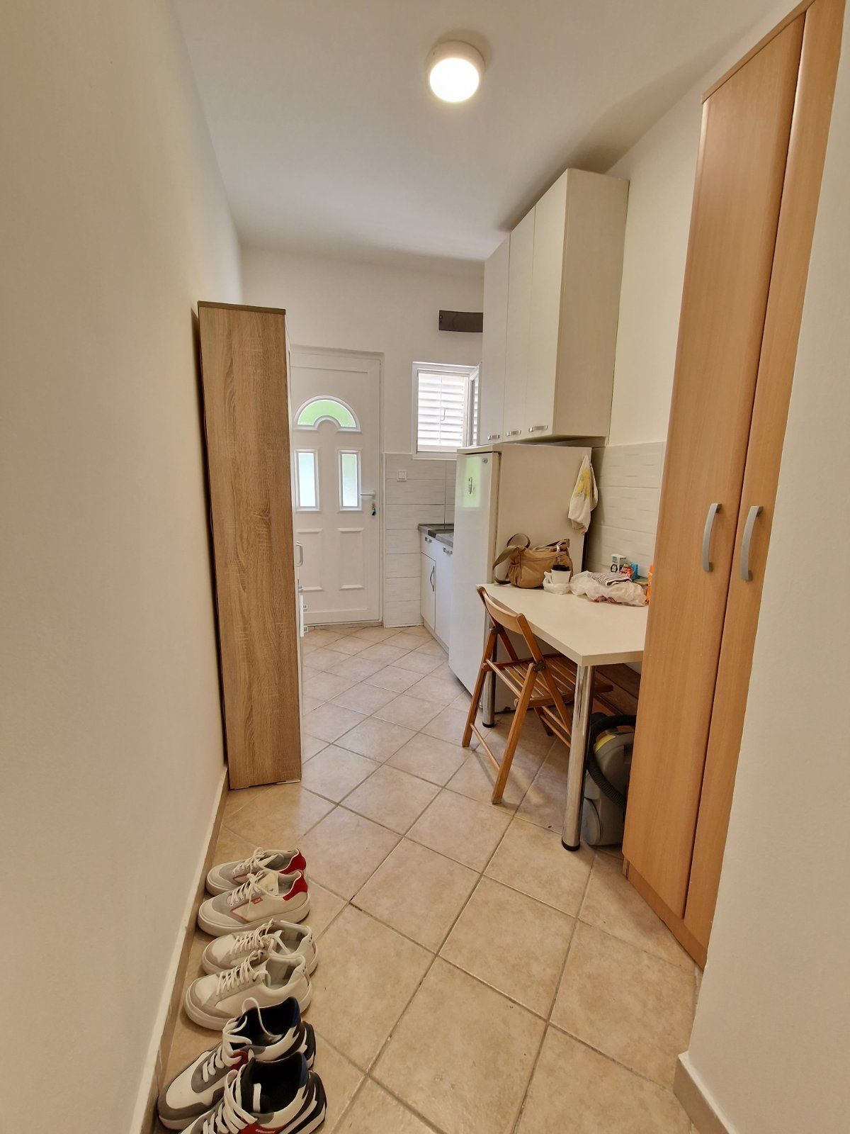 amforaproperty.com/Garsonjera 20m2 na duzi vremenski period u Budvi