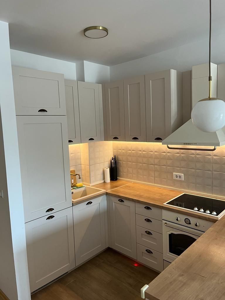 JEDNOSOBAN STAN SA POGLEDOM NA MORE,THE OLD BAKERY- BUDVA (NA PERIOD DO 01.06.2026) - Amfora Real Estate