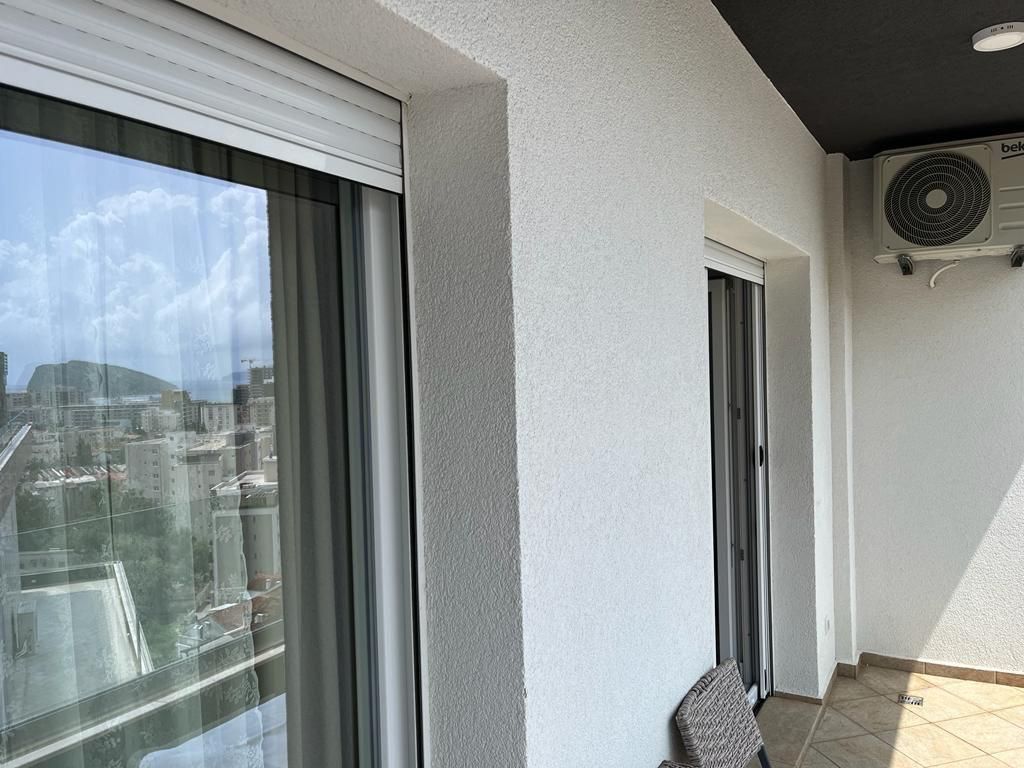 JEDNOSOBAN STAN SA POGLEDOM NA MORE,THE OLD BAKERY- BUDVA (NA PERIOD DO 01.06.2026) - Amfora Real Estate