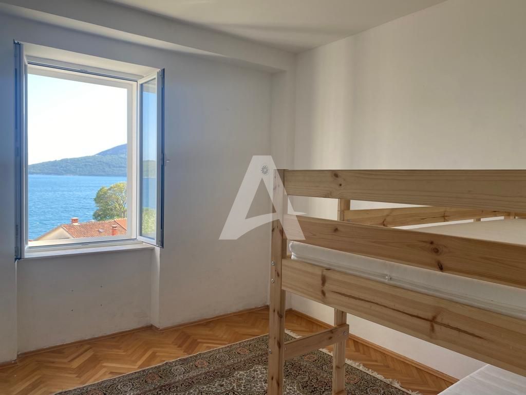 amforaproperty.com/DVOSOBAN STAN 60M2 U HERCEG NOVOM, TOPLA - POGLED NA MORE!