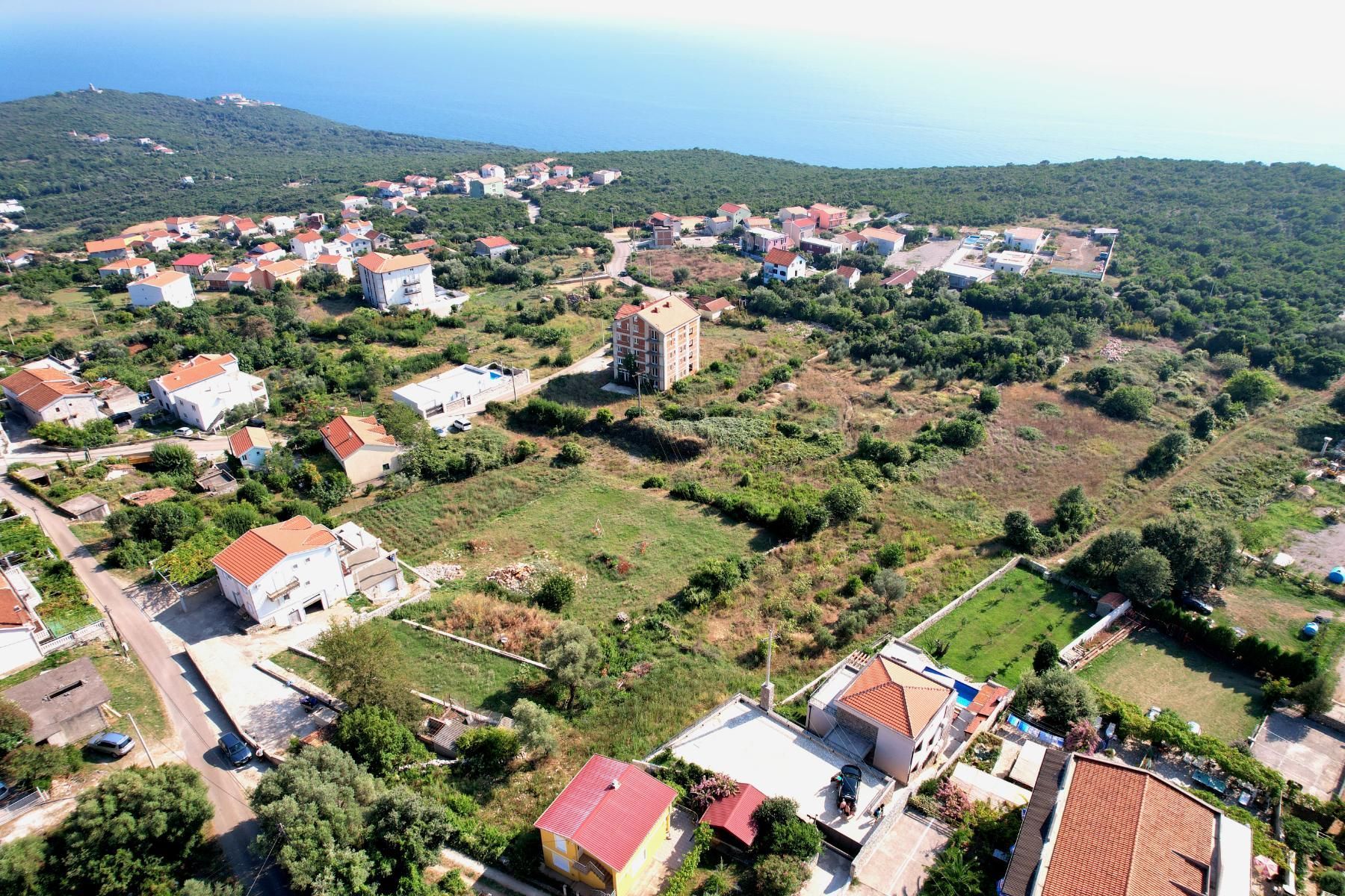 amforaproperty.com/Plac 2000m2 Krimovica-Opstina Kotor.