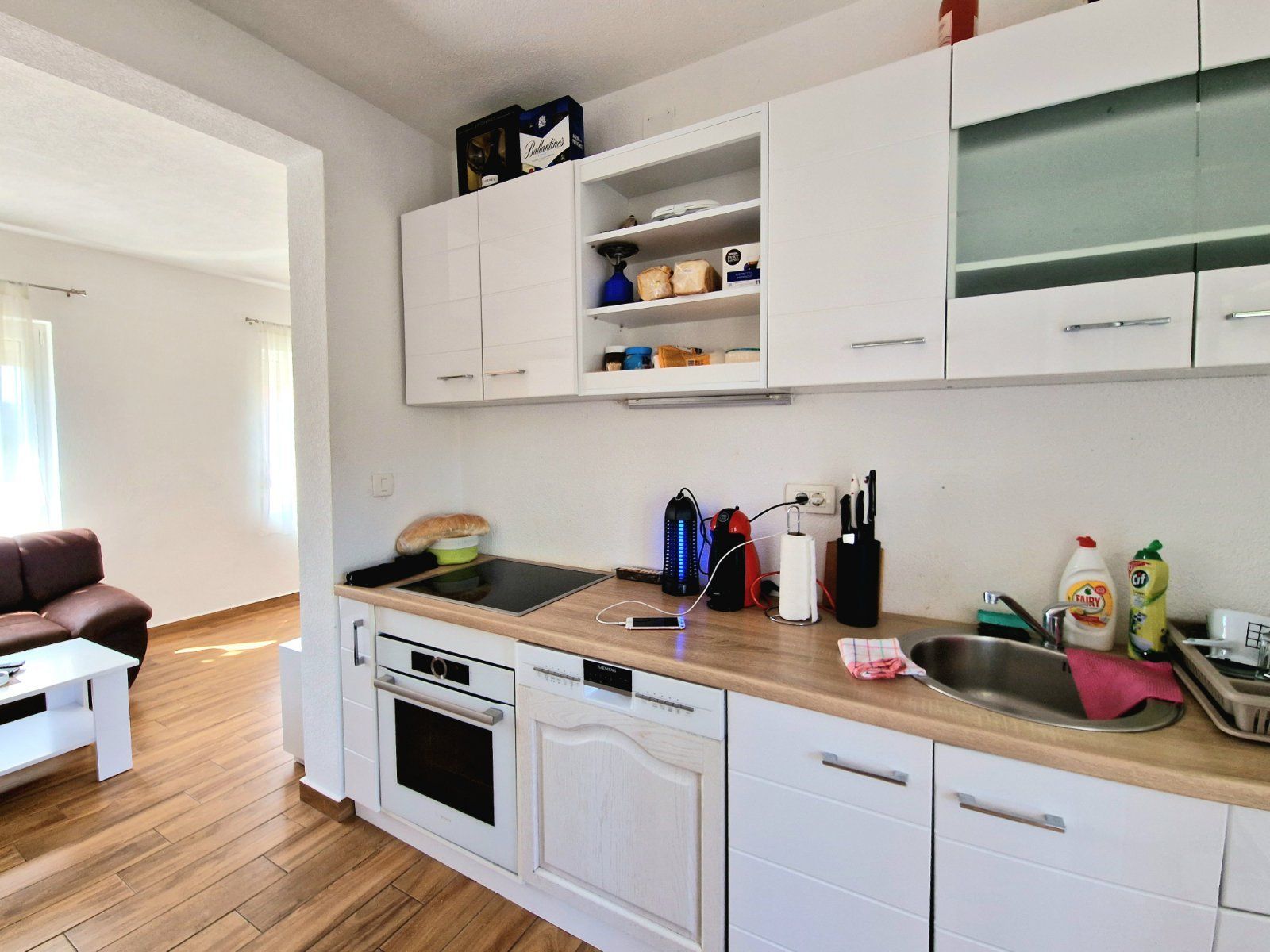 amforaproperty.com/Luksuzna Vila sa Bazenom u Krimovici, Opština Kotor