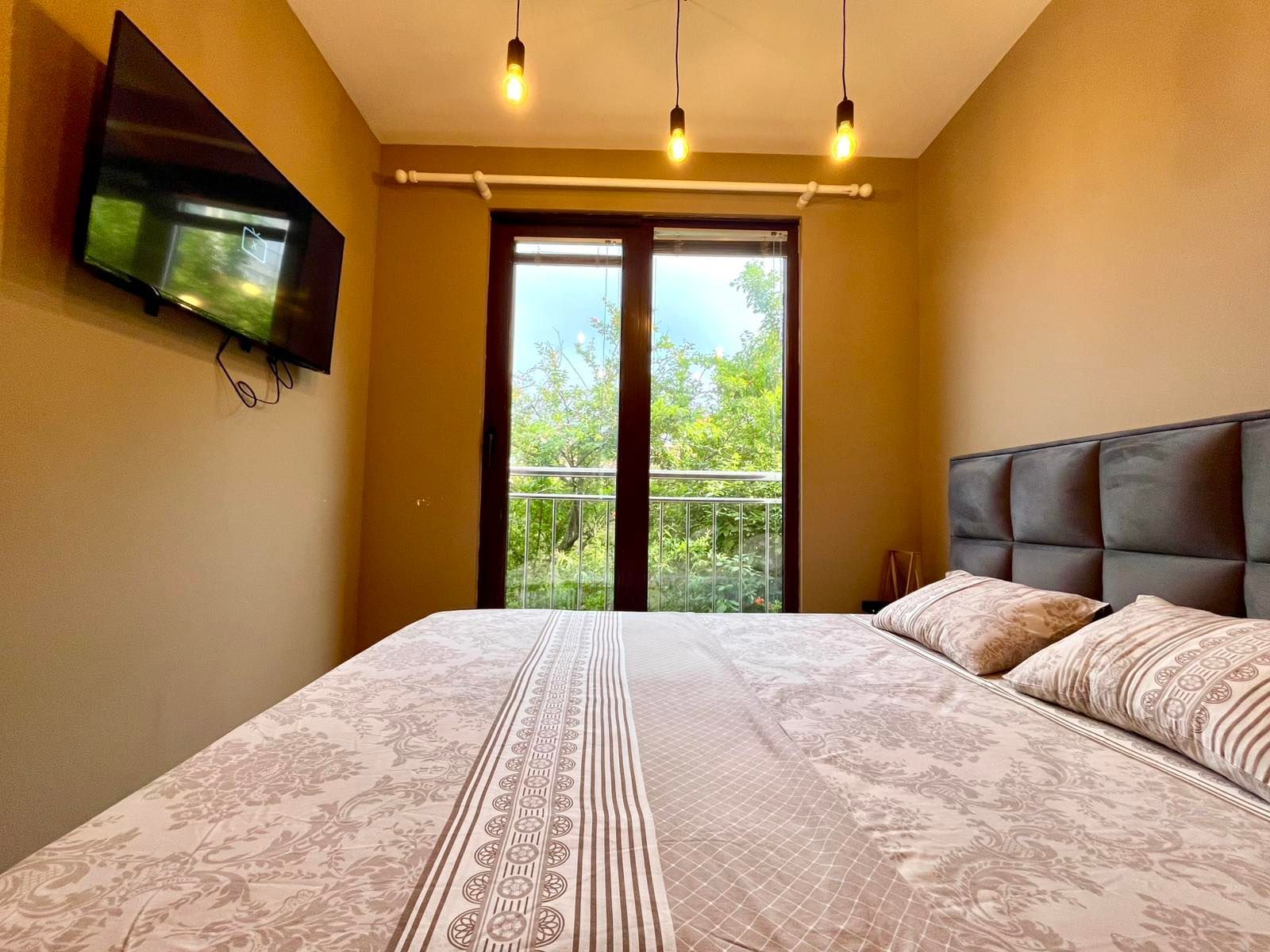 Jednosoban stan sa parking mestom i pogledom na more ,Budva-CENTAR (NA DUZI PERIOD) - Amfora Real Estate