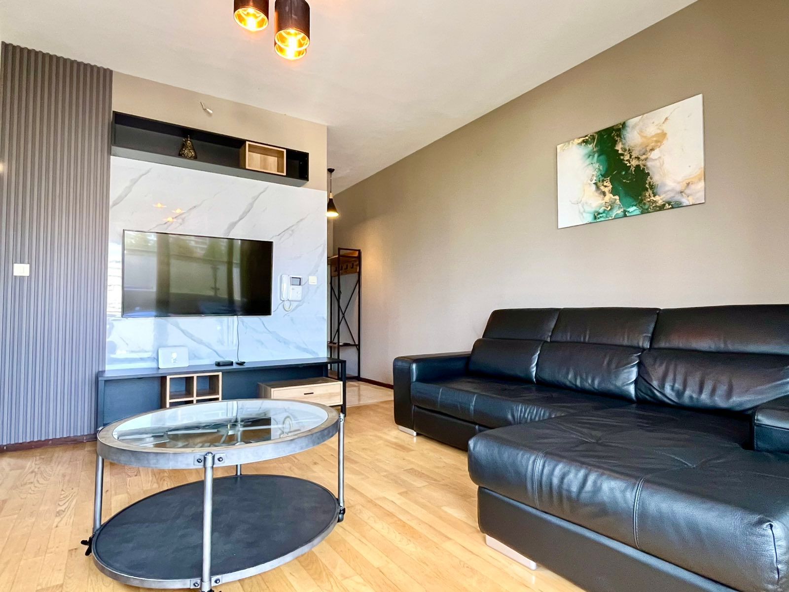 Jednosoban stan sa parking mestom i pogledom na more ,Budva-CENTAR (NA DUZI PERIOD) - Amfora Real Estate