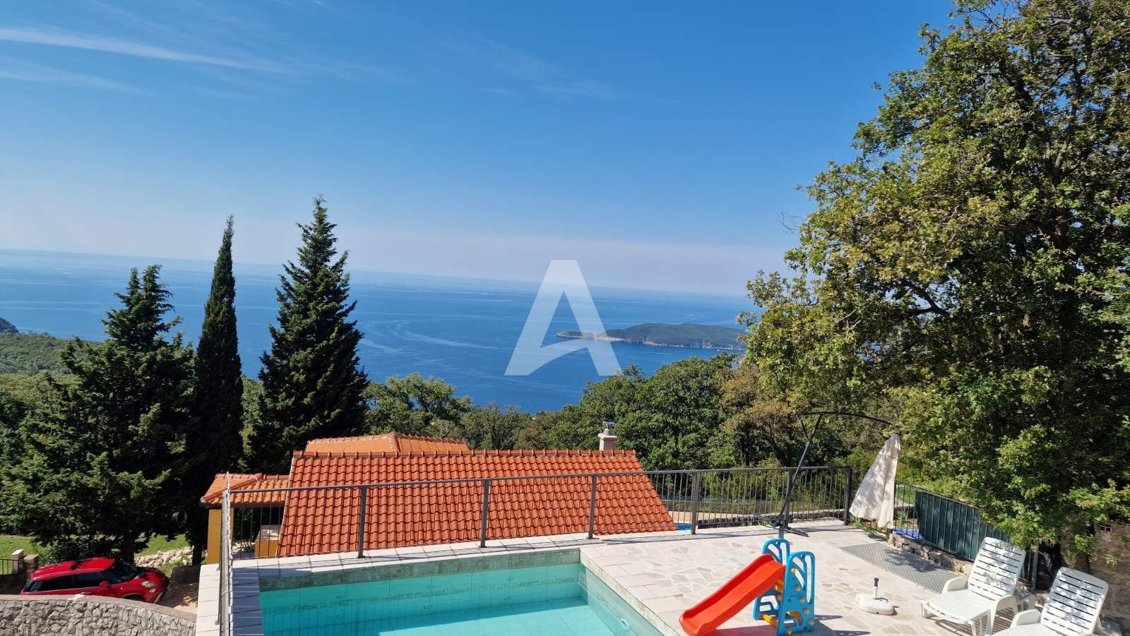 amforaproperty.com/Ekskluzivna kuća s bazenom i panoramskim pogledom na more u Kuljačama, opština Budva