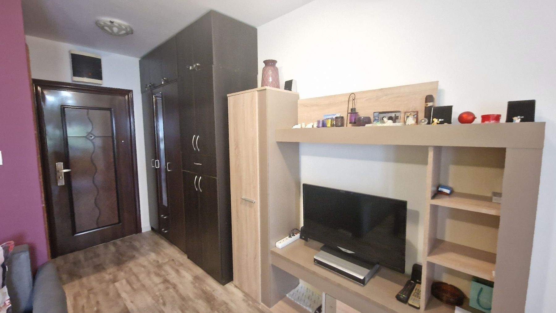 amforaproperty.com/Namesten studio apartman, Lazi-Budva.(na duzi period, dostupna od 05.11.2024)