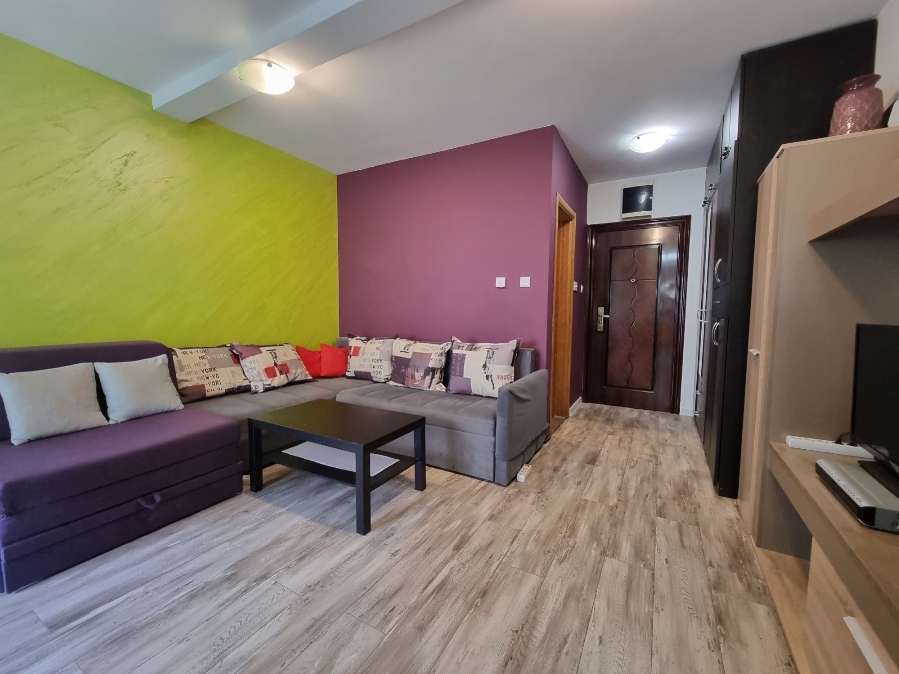 amforaproperty.com/Namesten studio apartman, Lazi-Budva.(na duzi period, dostupna od 05.11.2024)