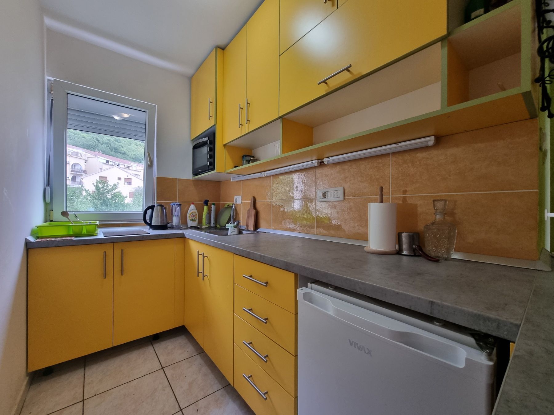 amforaproperty.com/Namesten studio apartman, Lazi-Budva.(na duzi period, dostupna od 05.11.2024)