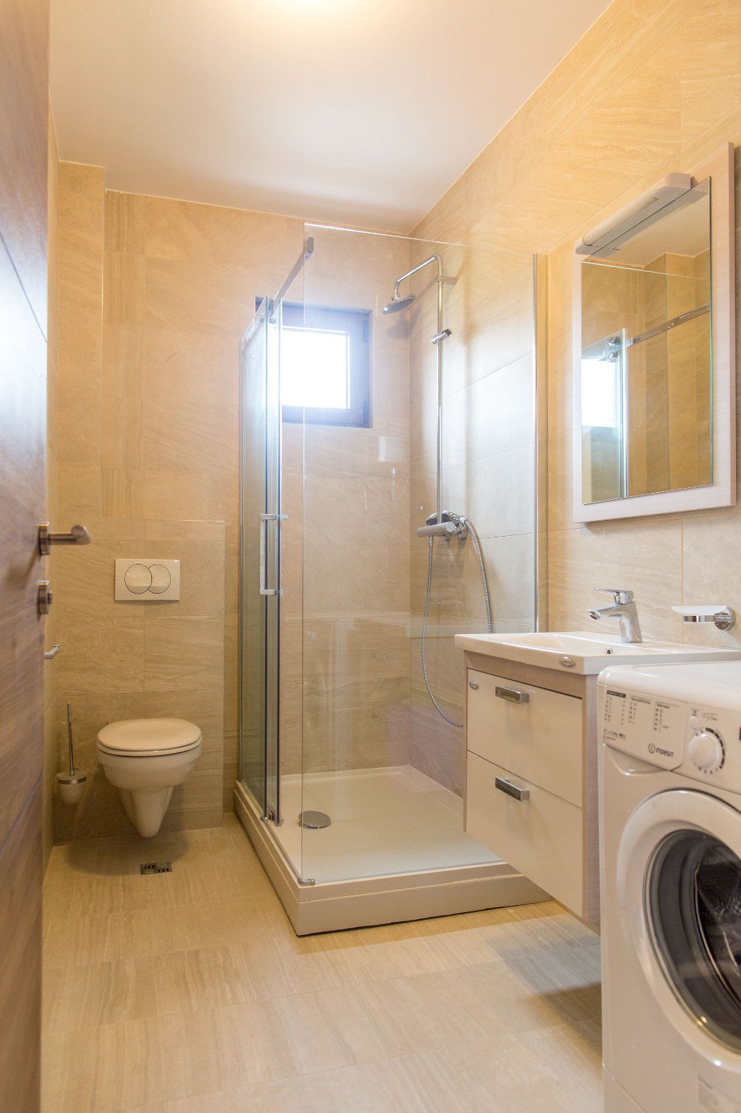 amforaproperty.com/Moderno opremljena garsonjera na atraktivnoj lokaciji u Budvi (na duzi period)
