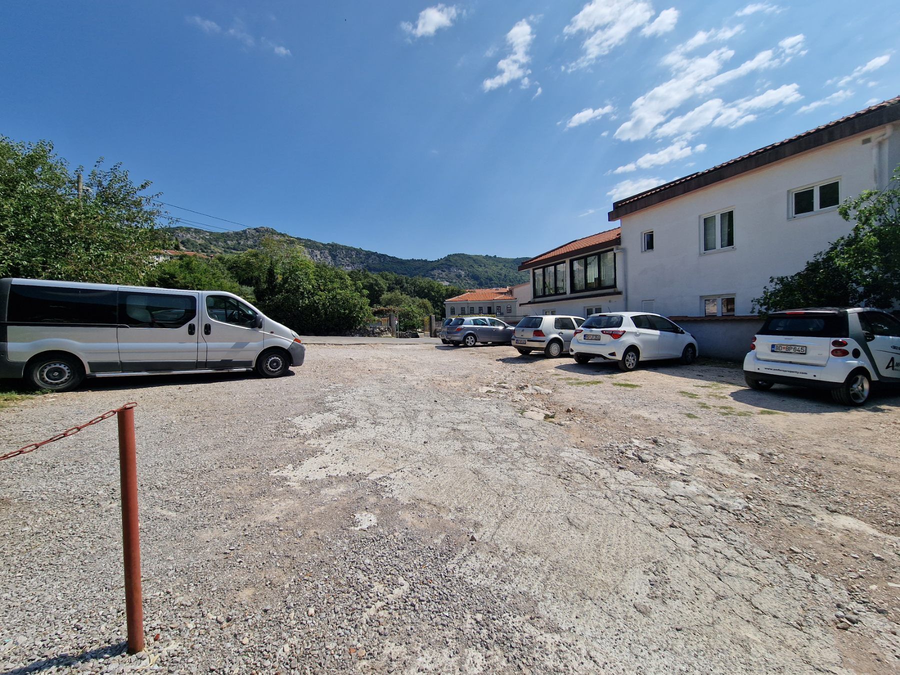 amforaproperty.com/Jednosoban namesten stan sa pogledom na more i grad,Podmaine-Budva (NA DUZI PERIOD)