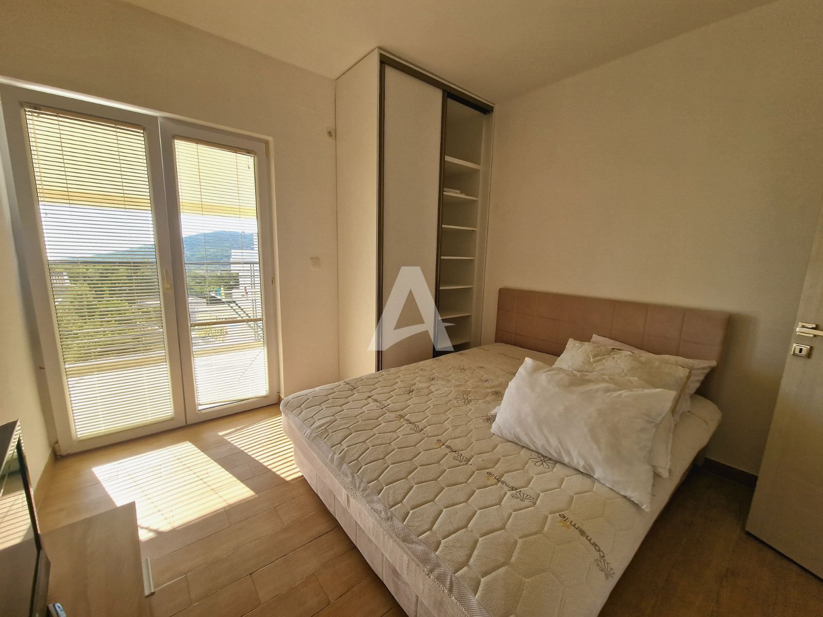 amforaproperty.com/Vila sa bazenom i pogledom na more u Krimovici, opština Kotor