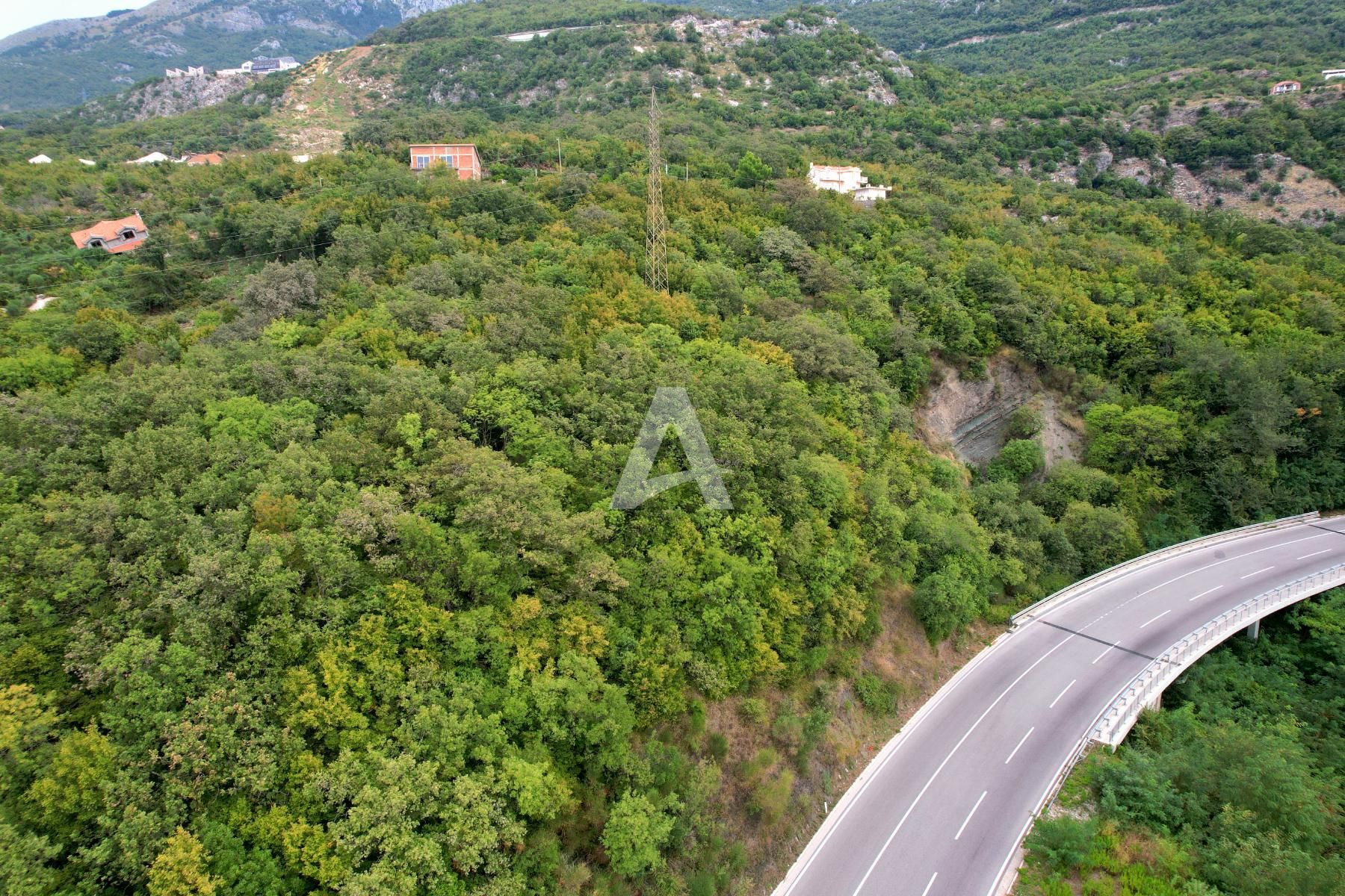 amforaproperty.com/Urbanizovan plac 10000m2 Markovici,Budva