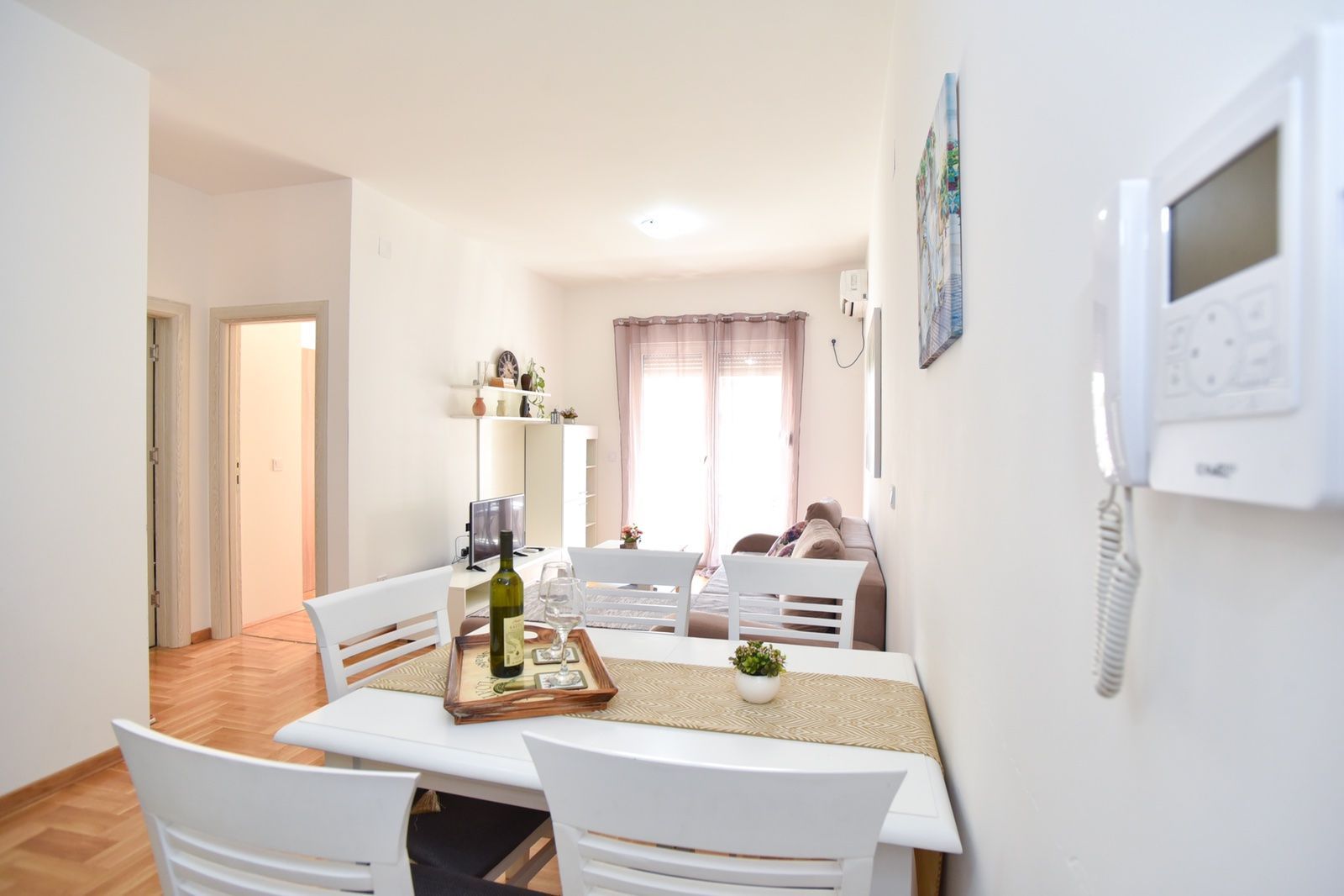 amforaproperty.com/Dvosoban stan  sa garaznim mestom na atraktivnoj lokaciji u BudvI (na period do 01.06.2024)