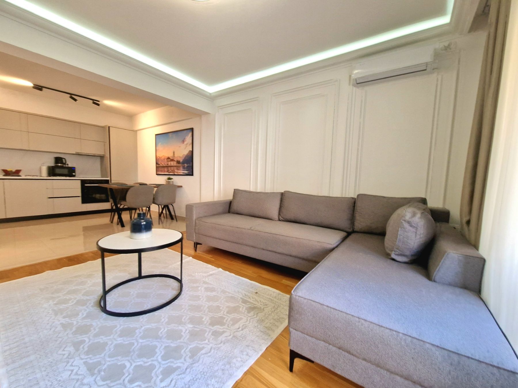 amforaproperty.com/Dvosoban stan u kompleksu sa bazenom i teretanom u Becicima (NA DUZI PERIOD)