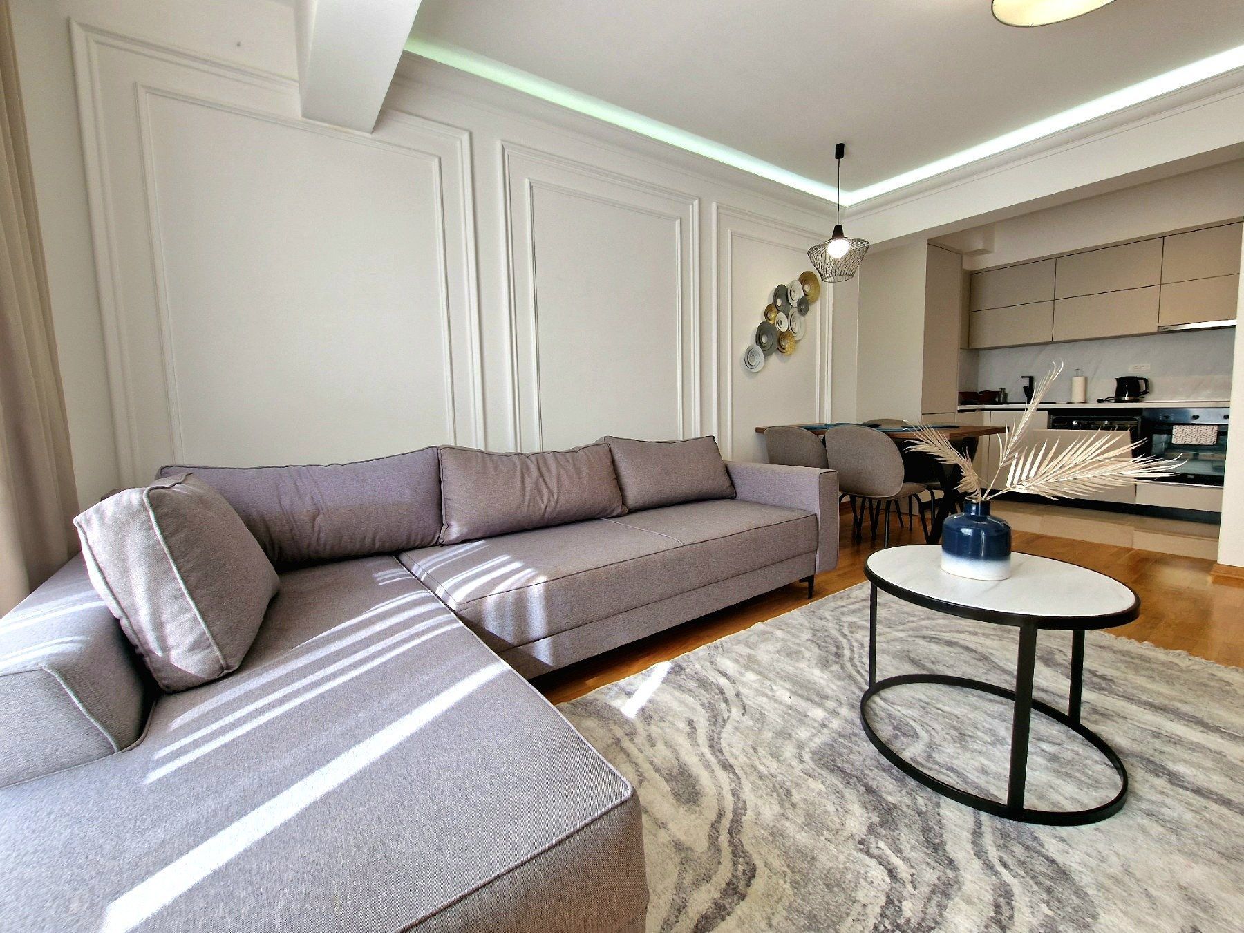 amforaproperty.com/Dvosoban stan sa pogledom na more i bazen u Becicima (NA DUZI PERIOD)