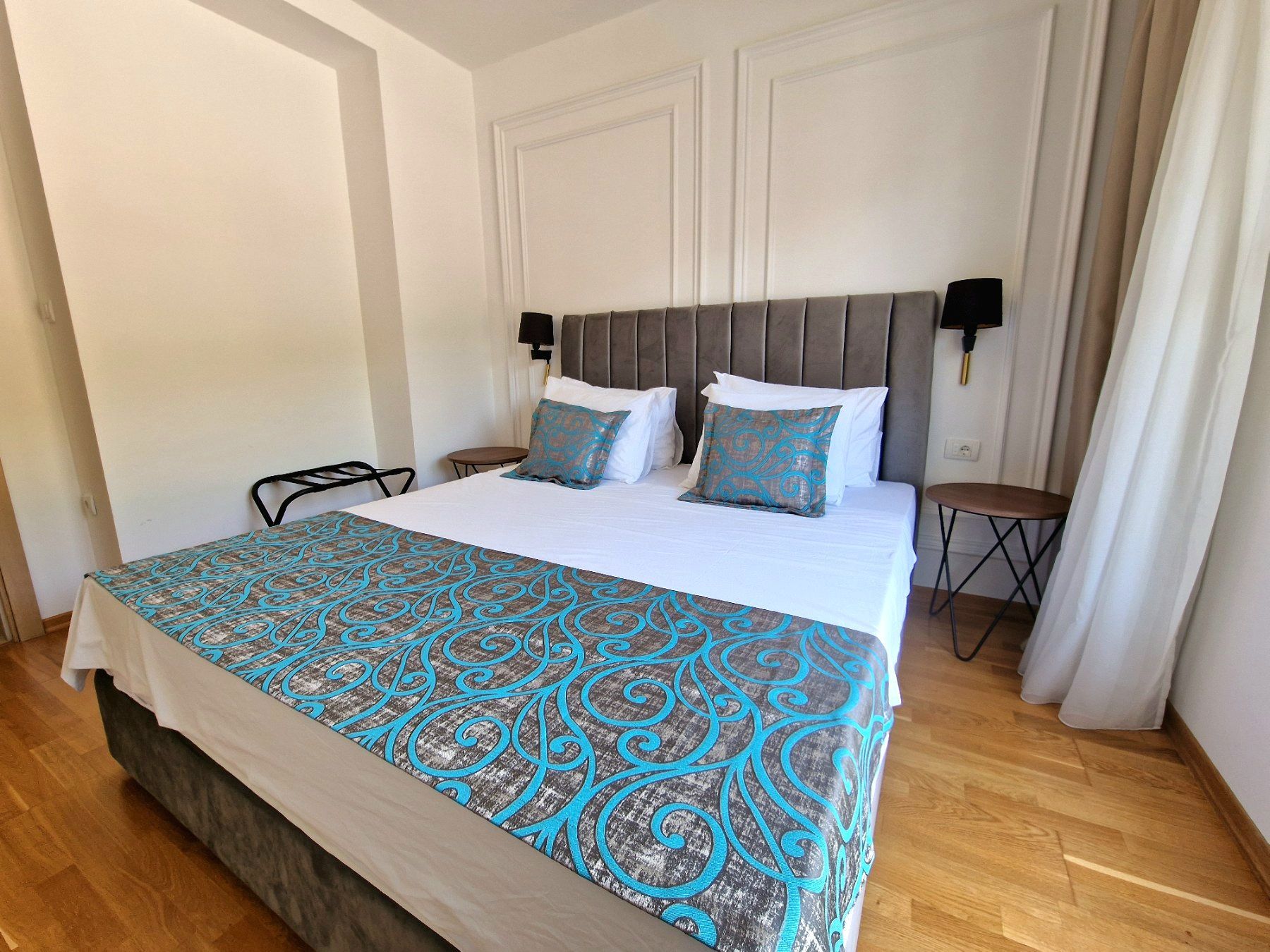 amforaproperty.com/Jednosoban u kompleksu sa bazenom u Becicima (NA DUZI PERIOD)