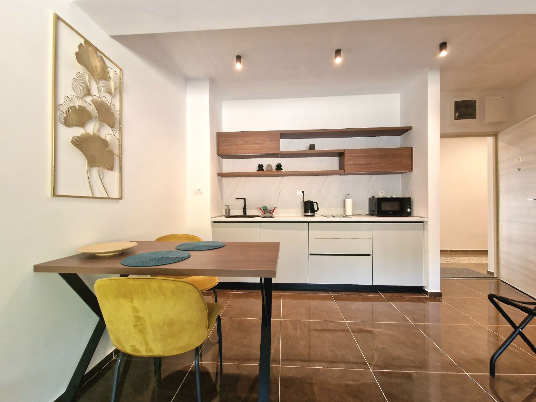 amforaproperty.com/Studio apartman u kompleksu sa bazenom i teretanom u Becicima (NA DUZI PERIOD OD 01.10)