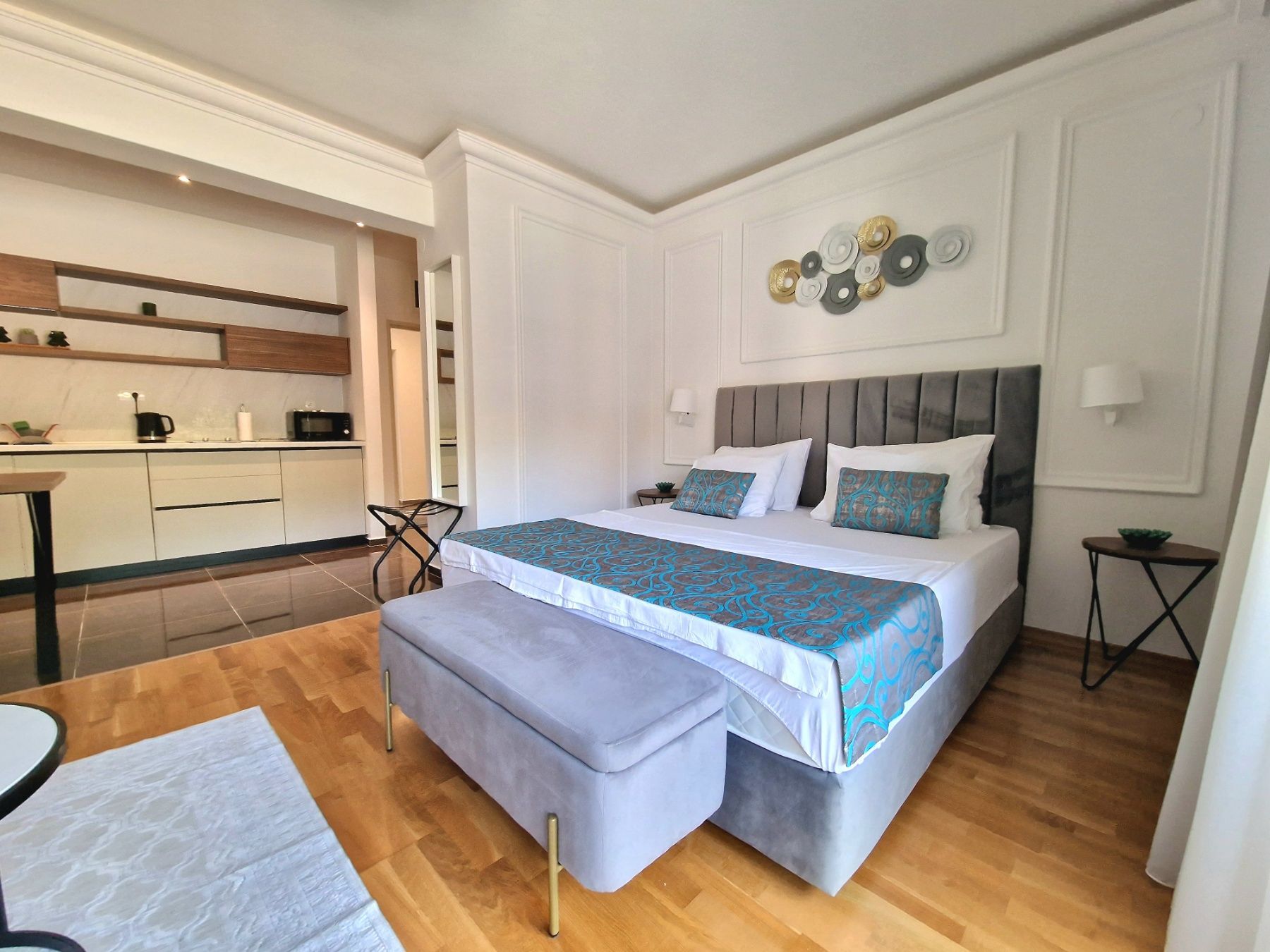 amforaproperty.com/Studio apartman u kompleksu sa bazenom i teretanom u Becicima (NA DUZI PERIOD OD 01.10)